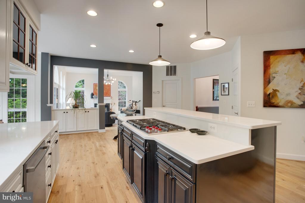 16340 SANDY RIDGE COURT