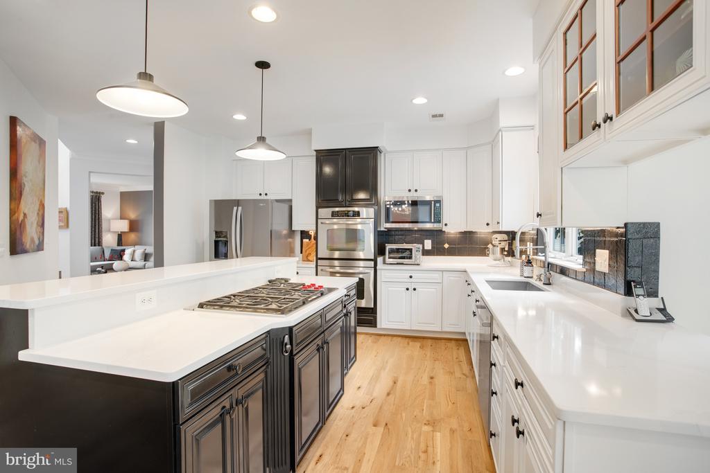 16340 SANDY RIDGE COURT