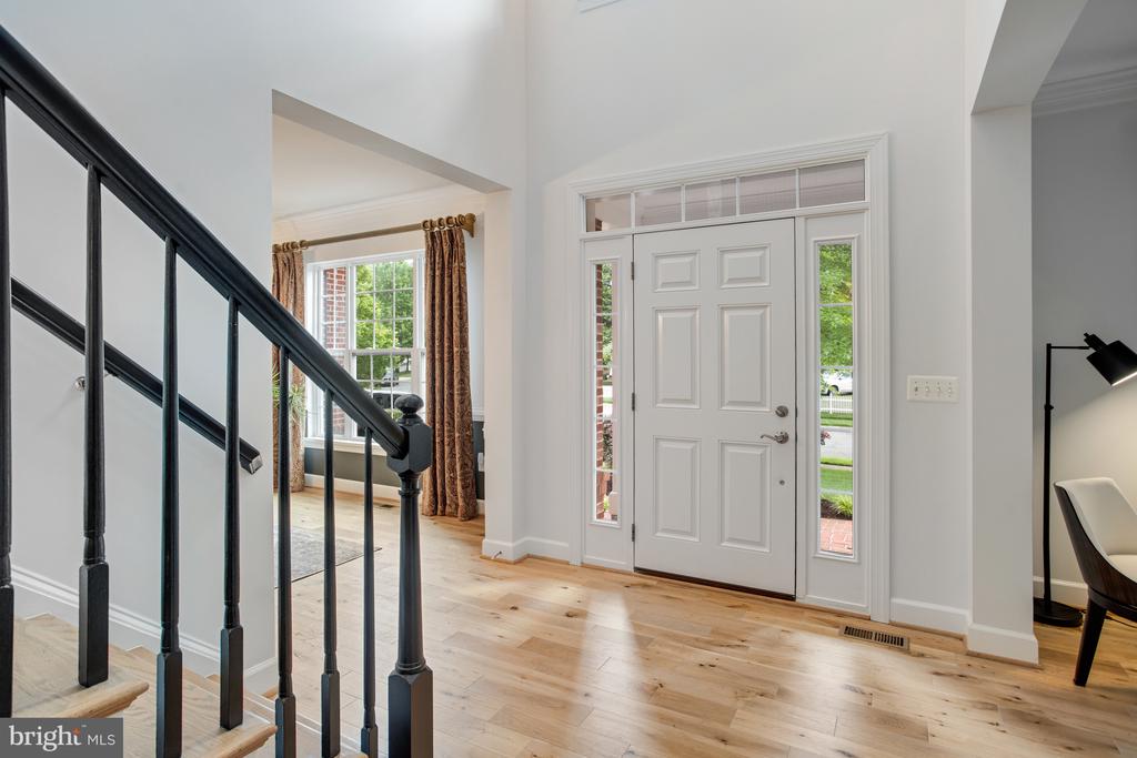 16340 SANDY RIDGE COURT