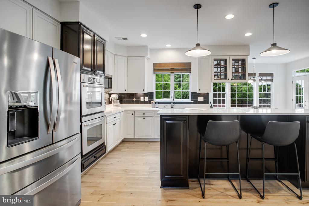 16340 SANDY RIDGE COURT