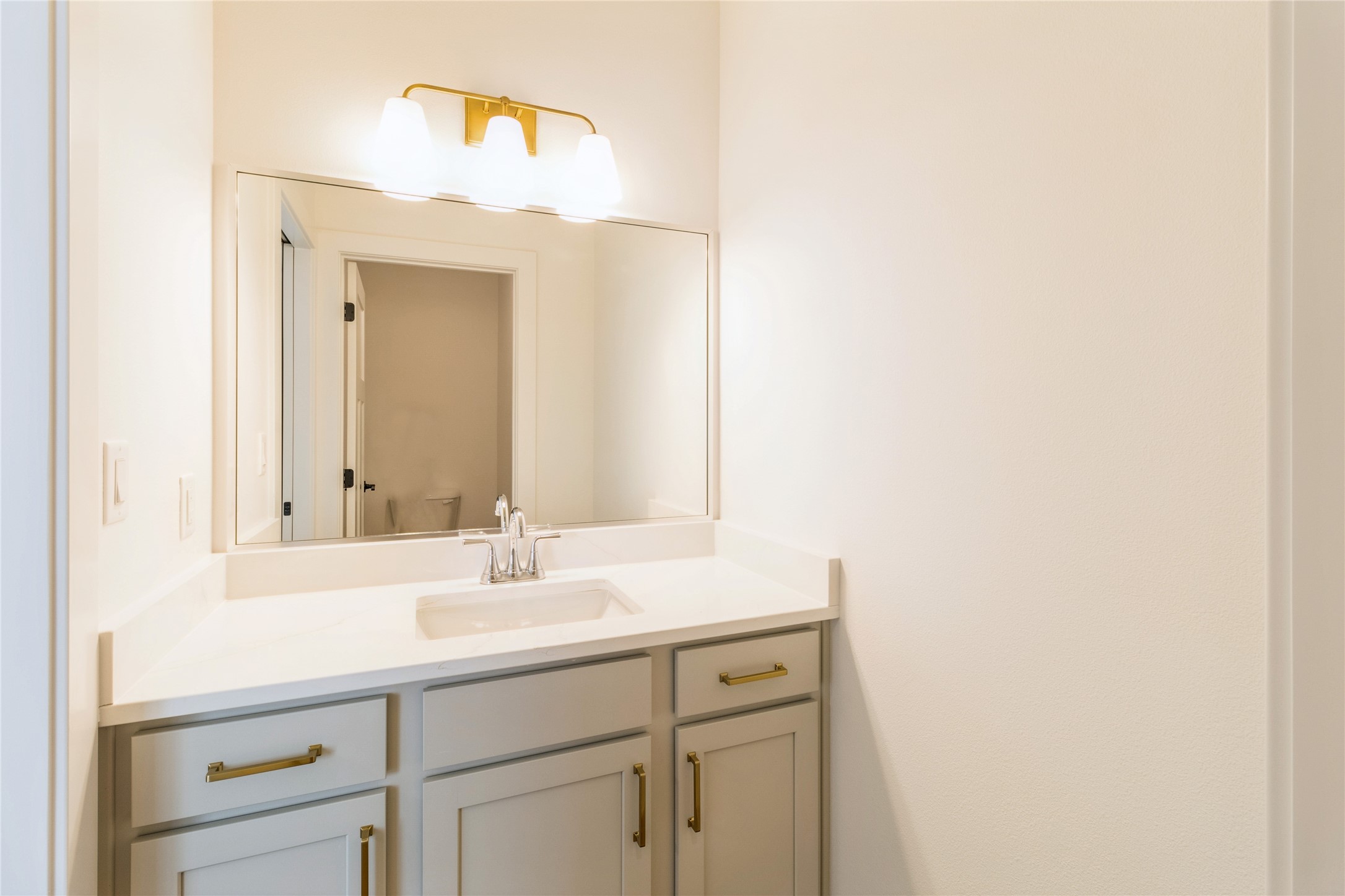 2801 NW Linwood Court