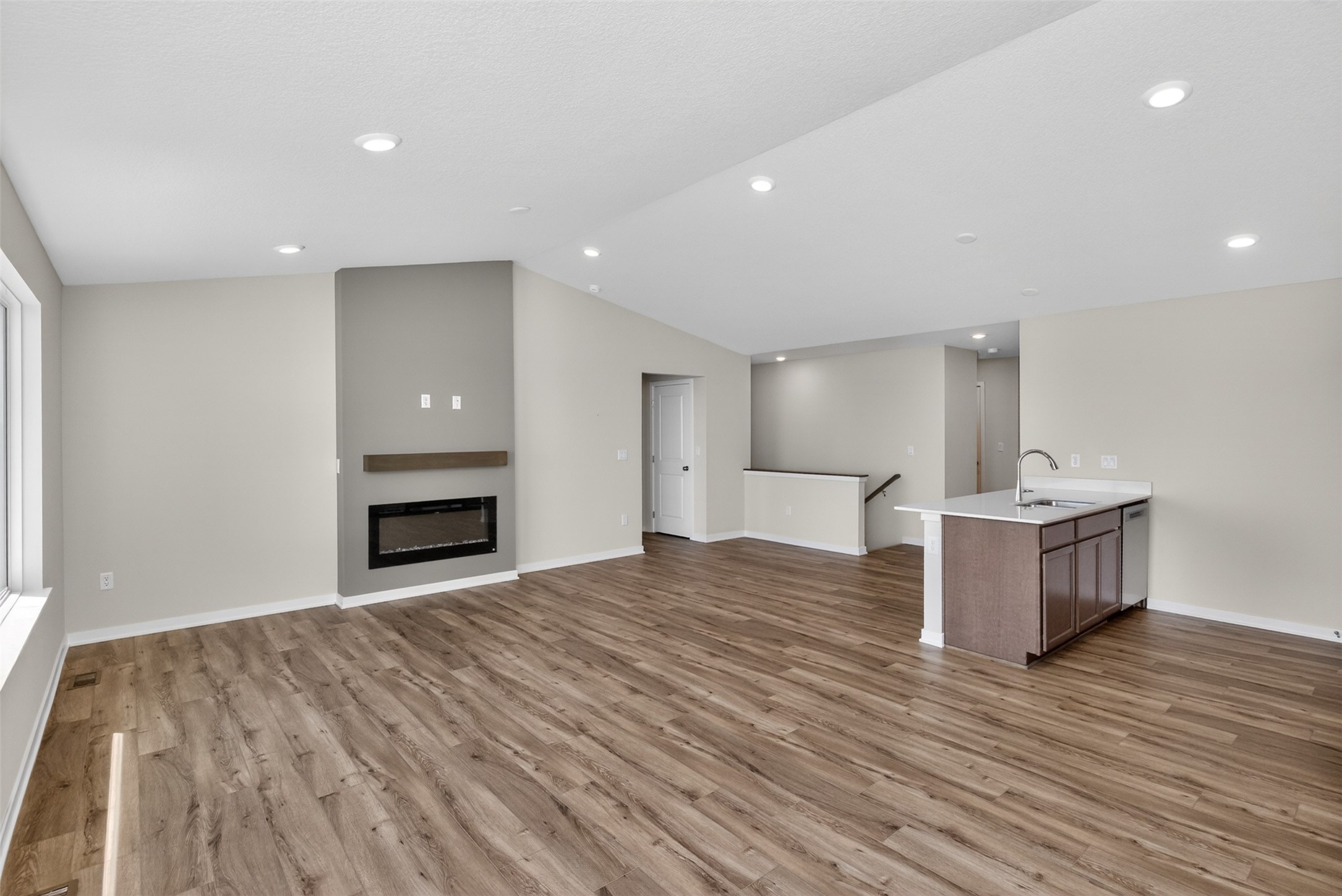 2725 13th Street NE