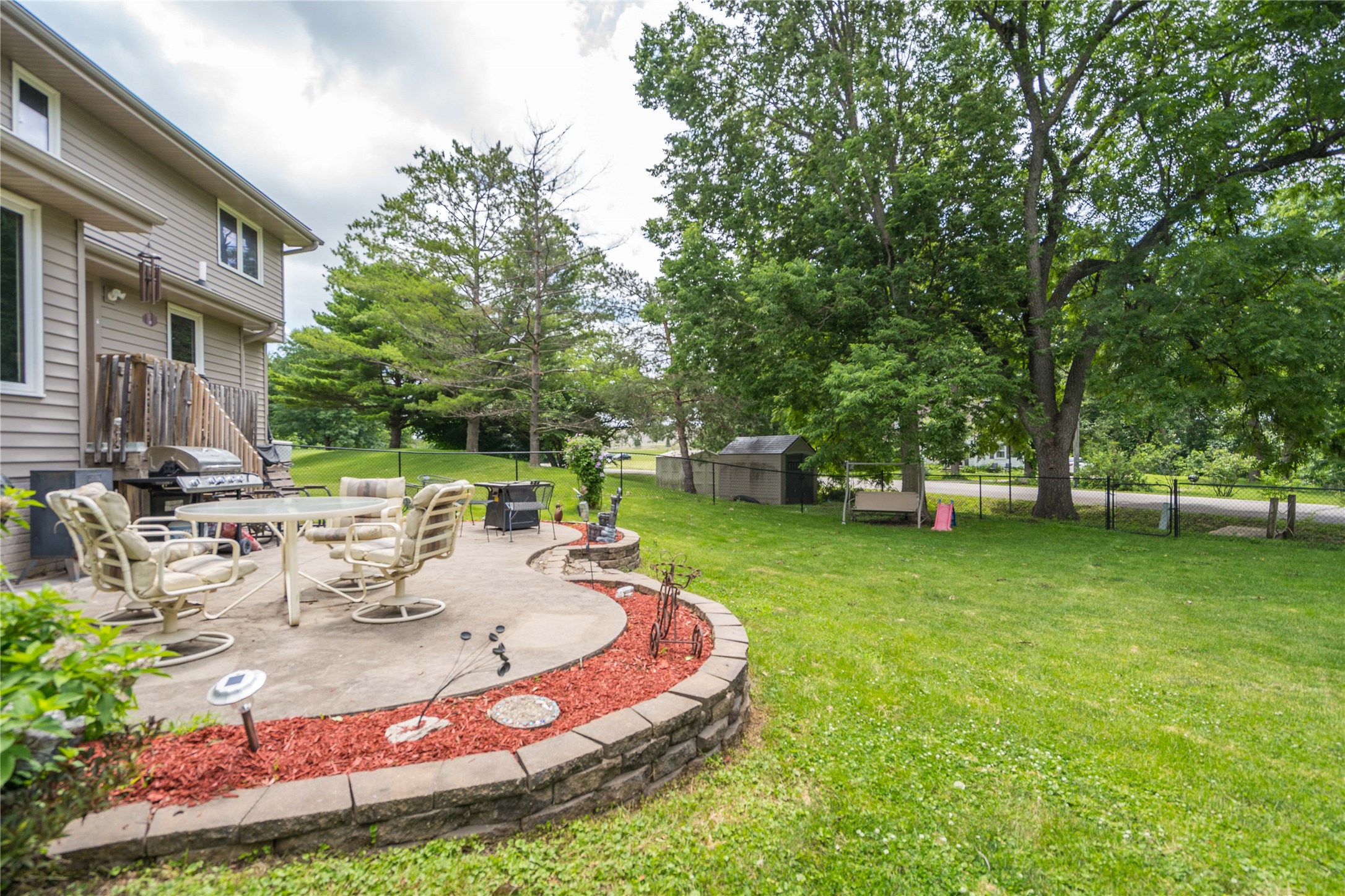 130 SW Meadowlark Court