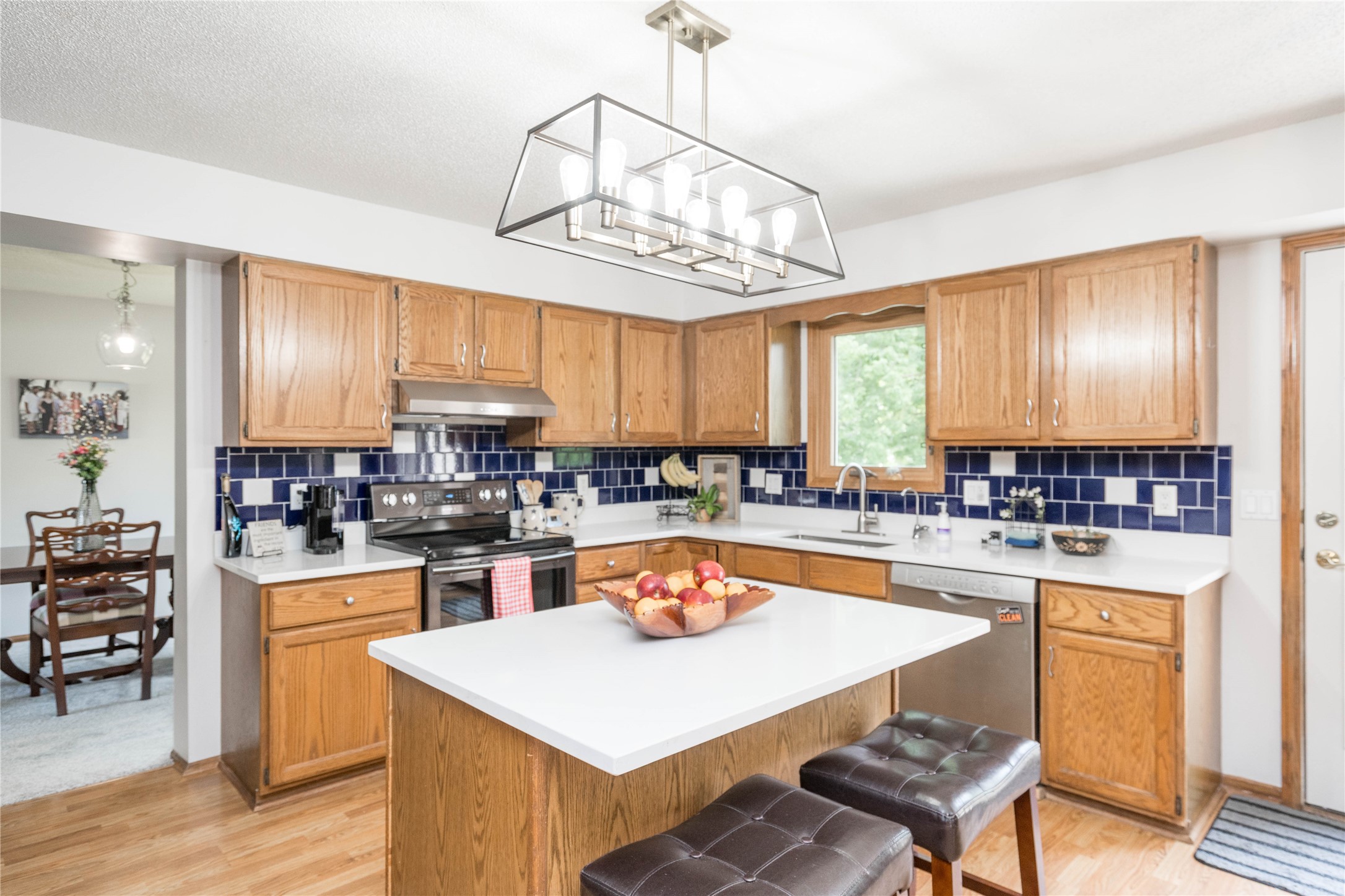 130 SW Meadowlark Court