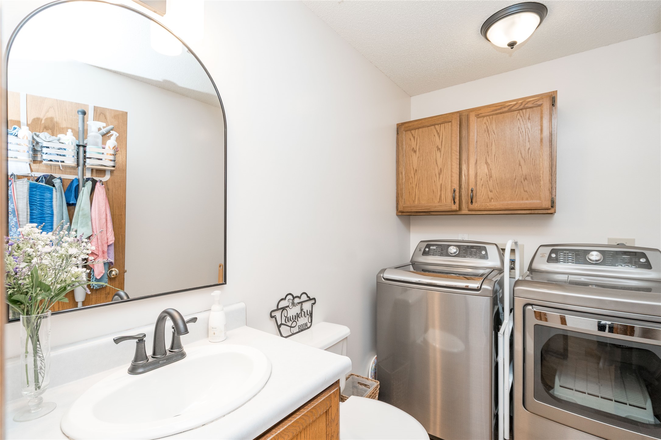 130 SW Meadowlark Court