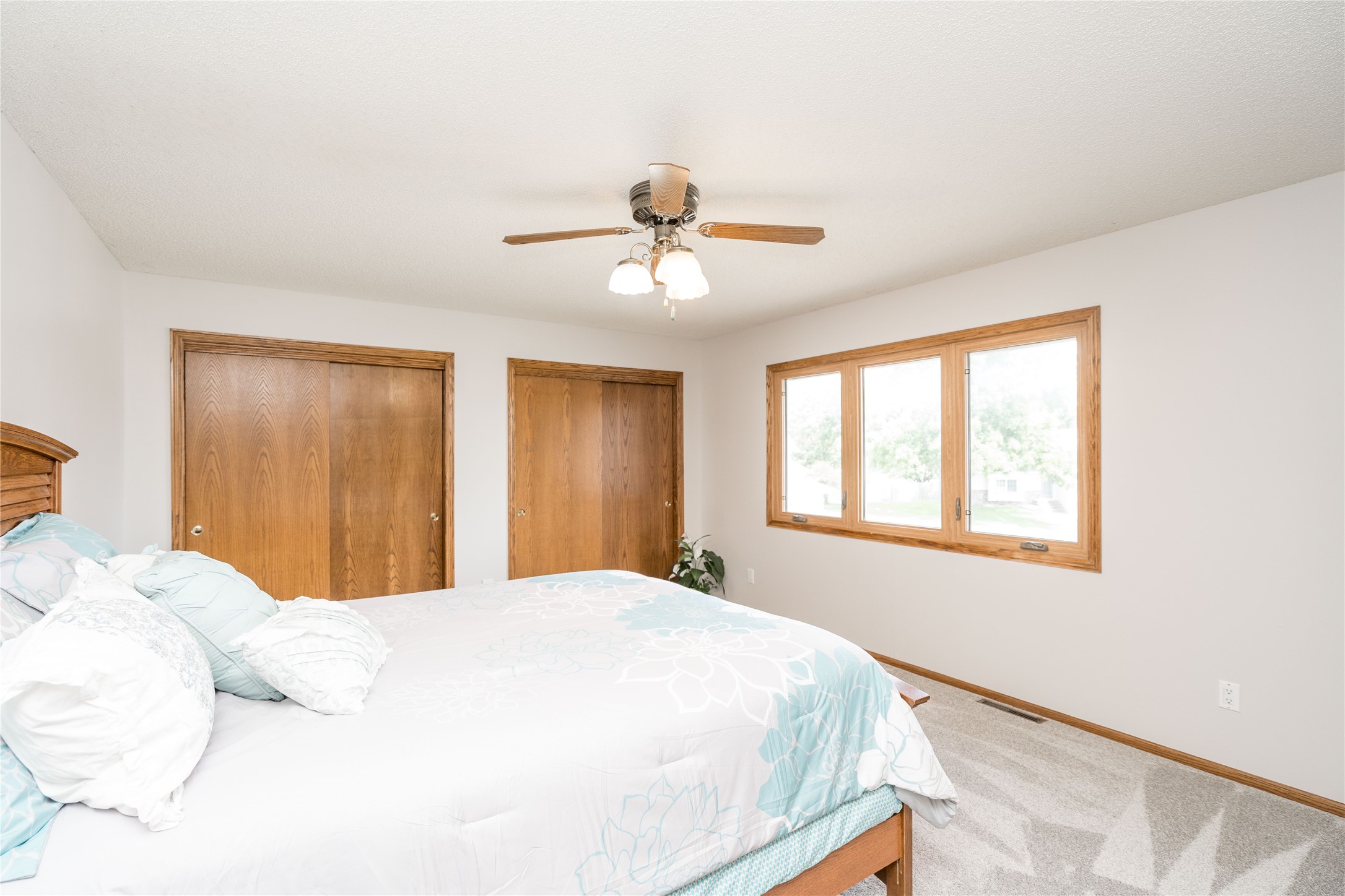 130 SW Meadowlark Court