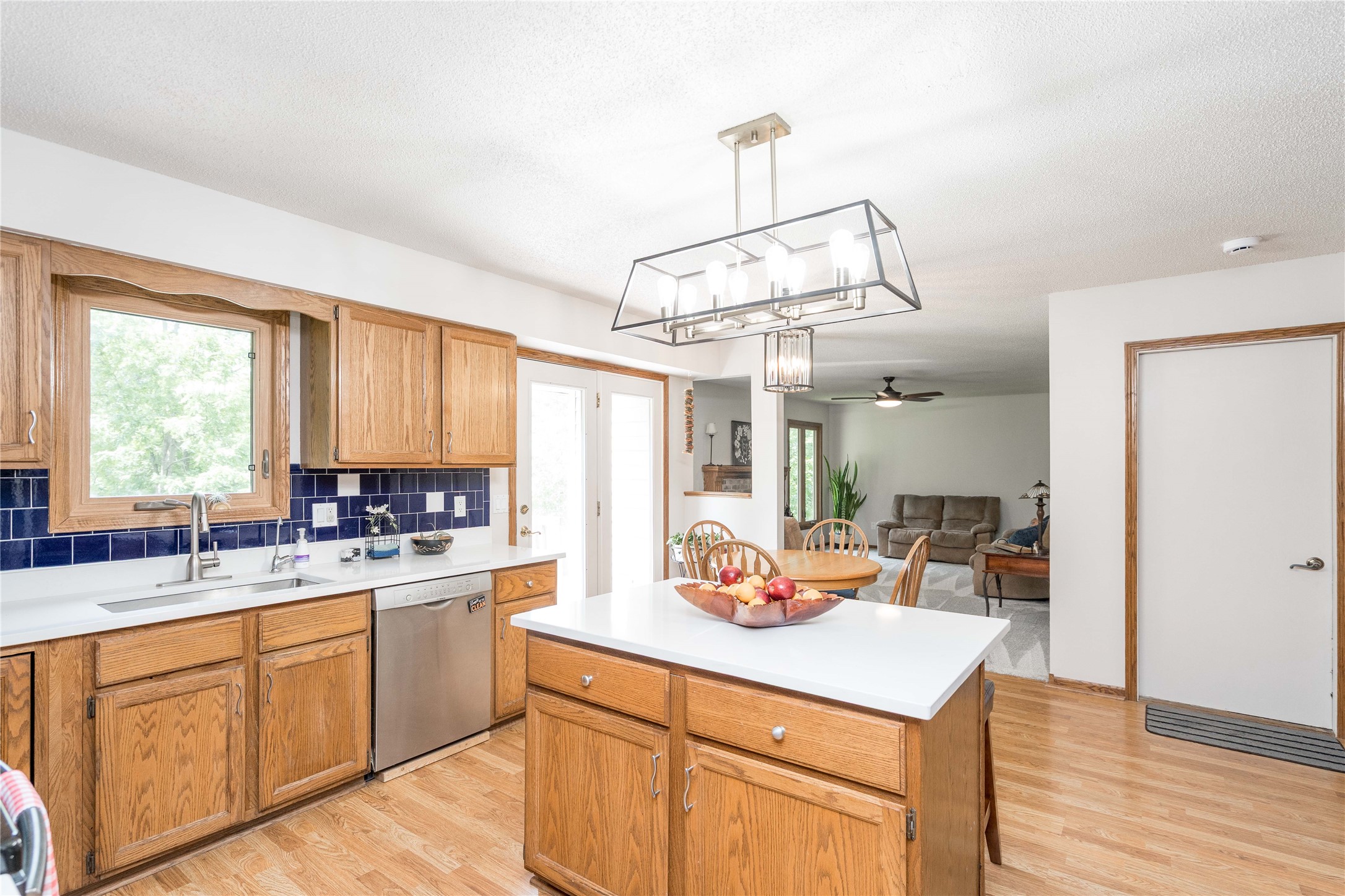 130 SW Meadowlark Court