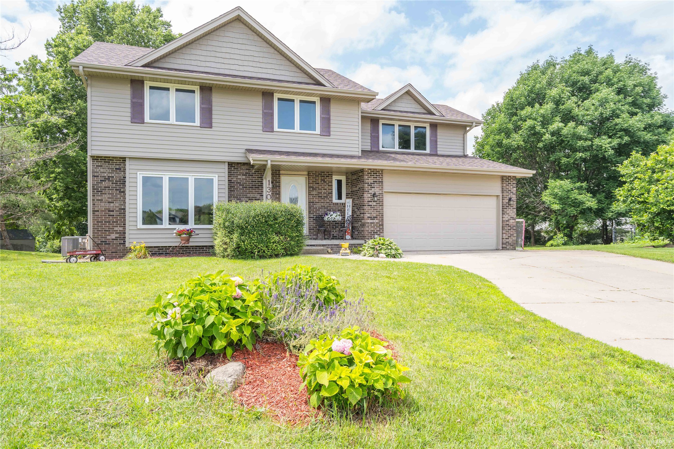130 SW Meadowlark Court