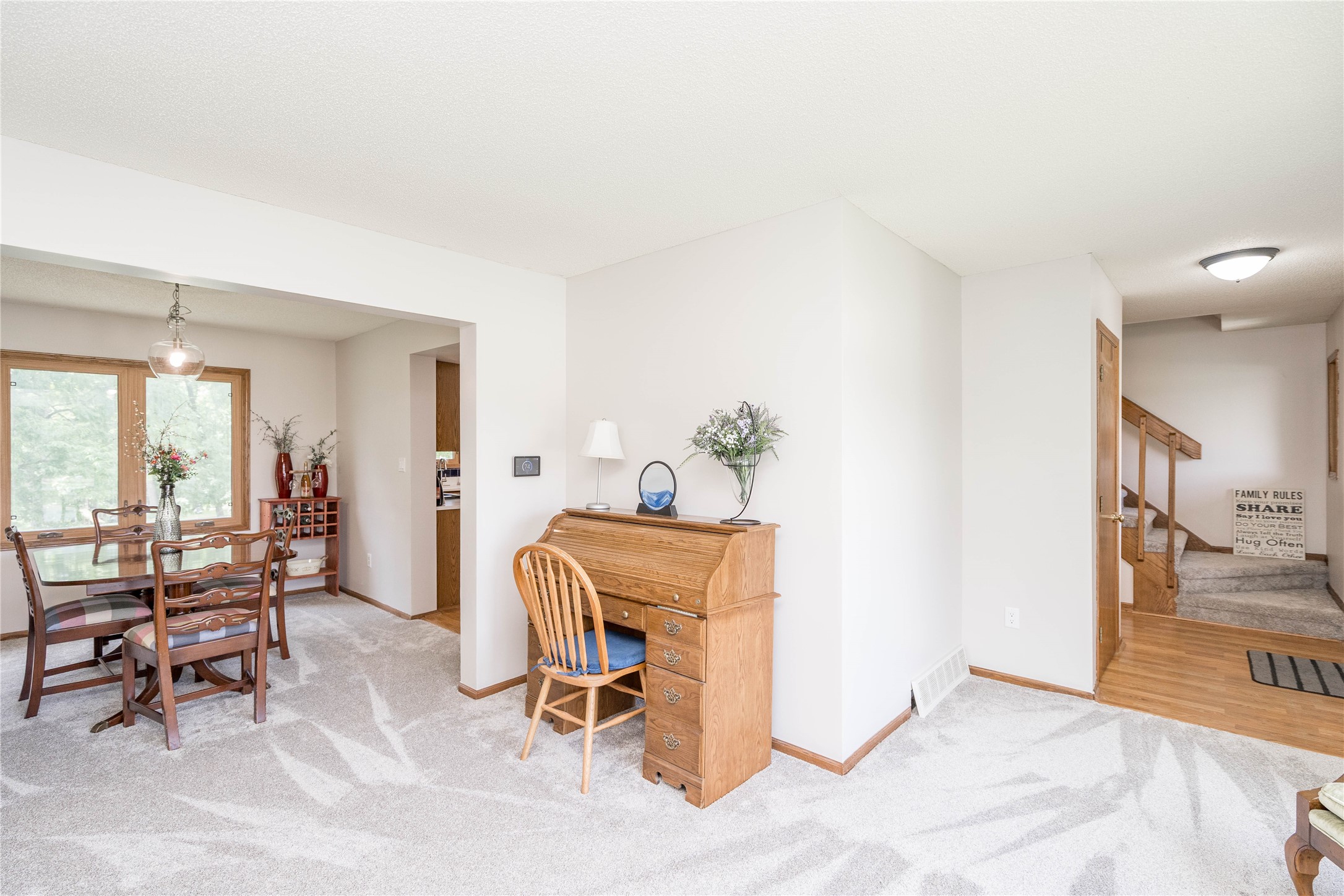 130 SW Meadowlark Court