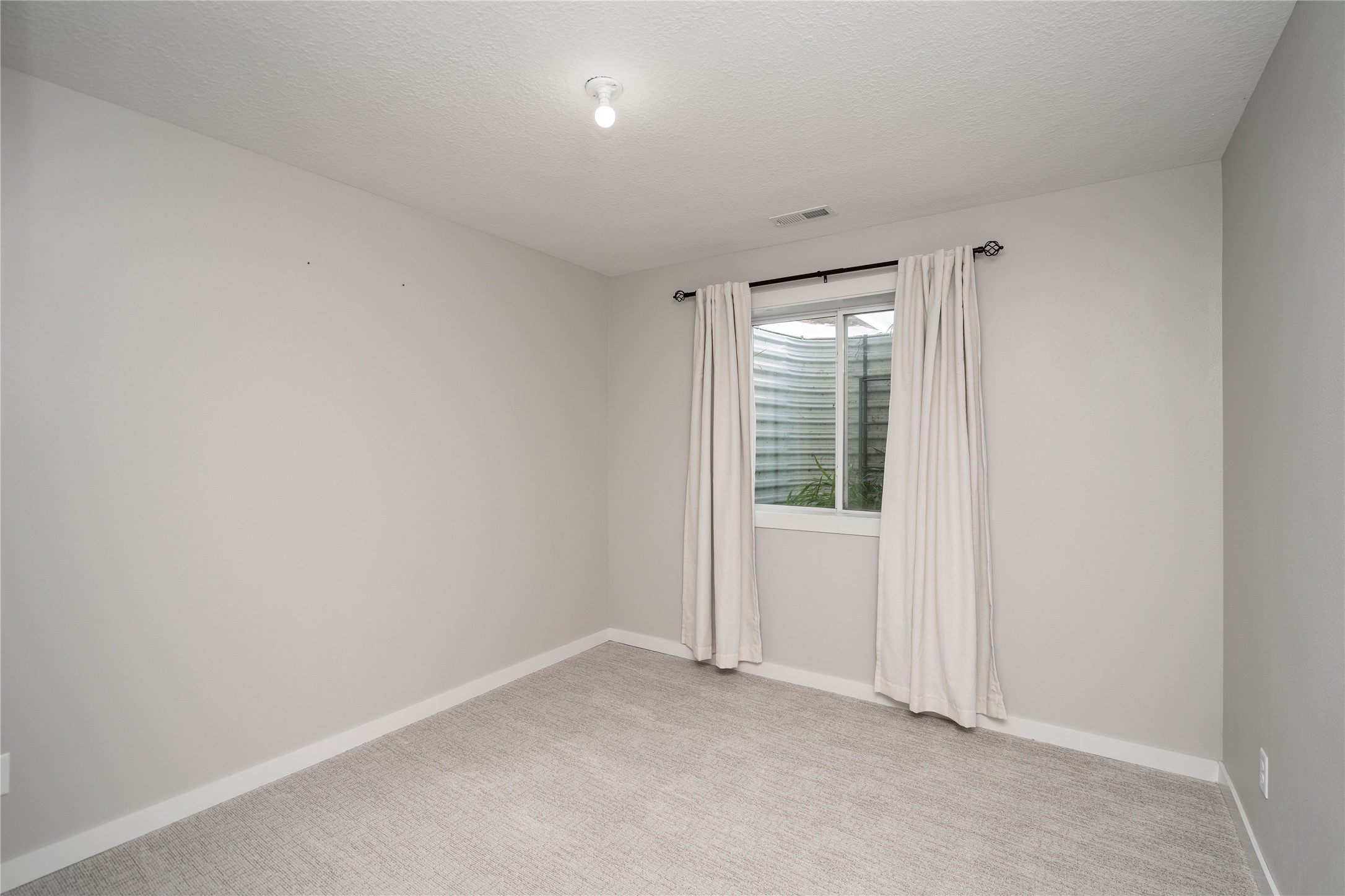 3522 NE Winding Trail Drive