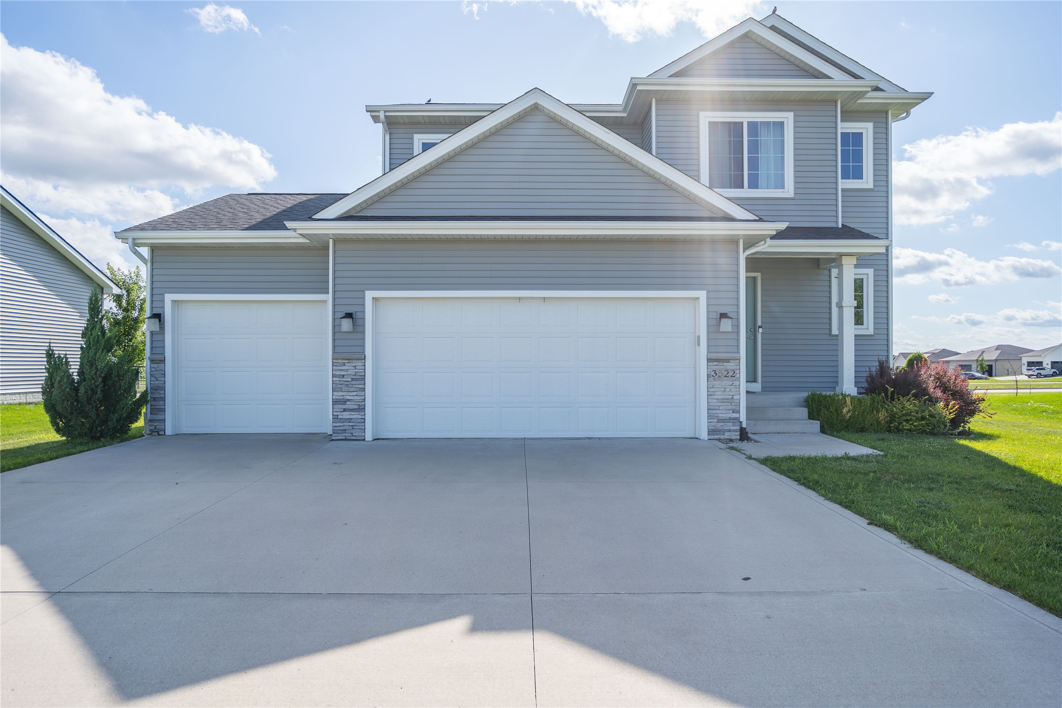 3522 NE Winding Trail Drive