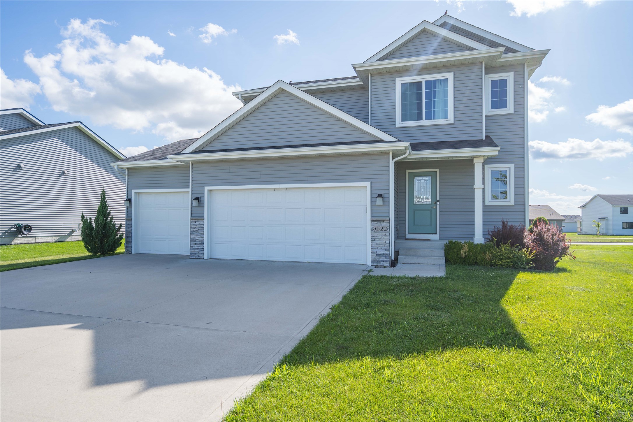 3522 NE Winding Trail Drive