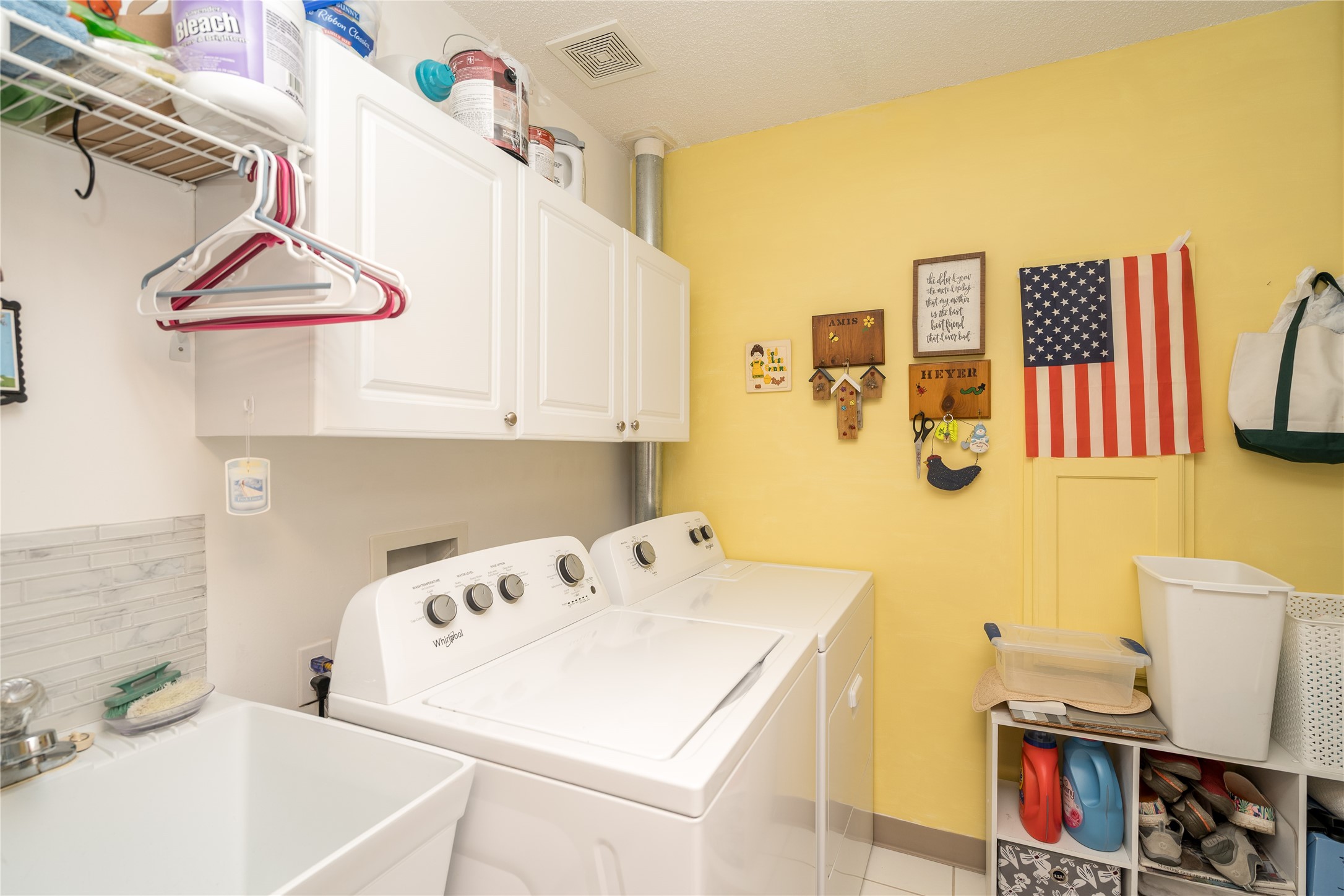 140 NW Georgetown Boulevard 7