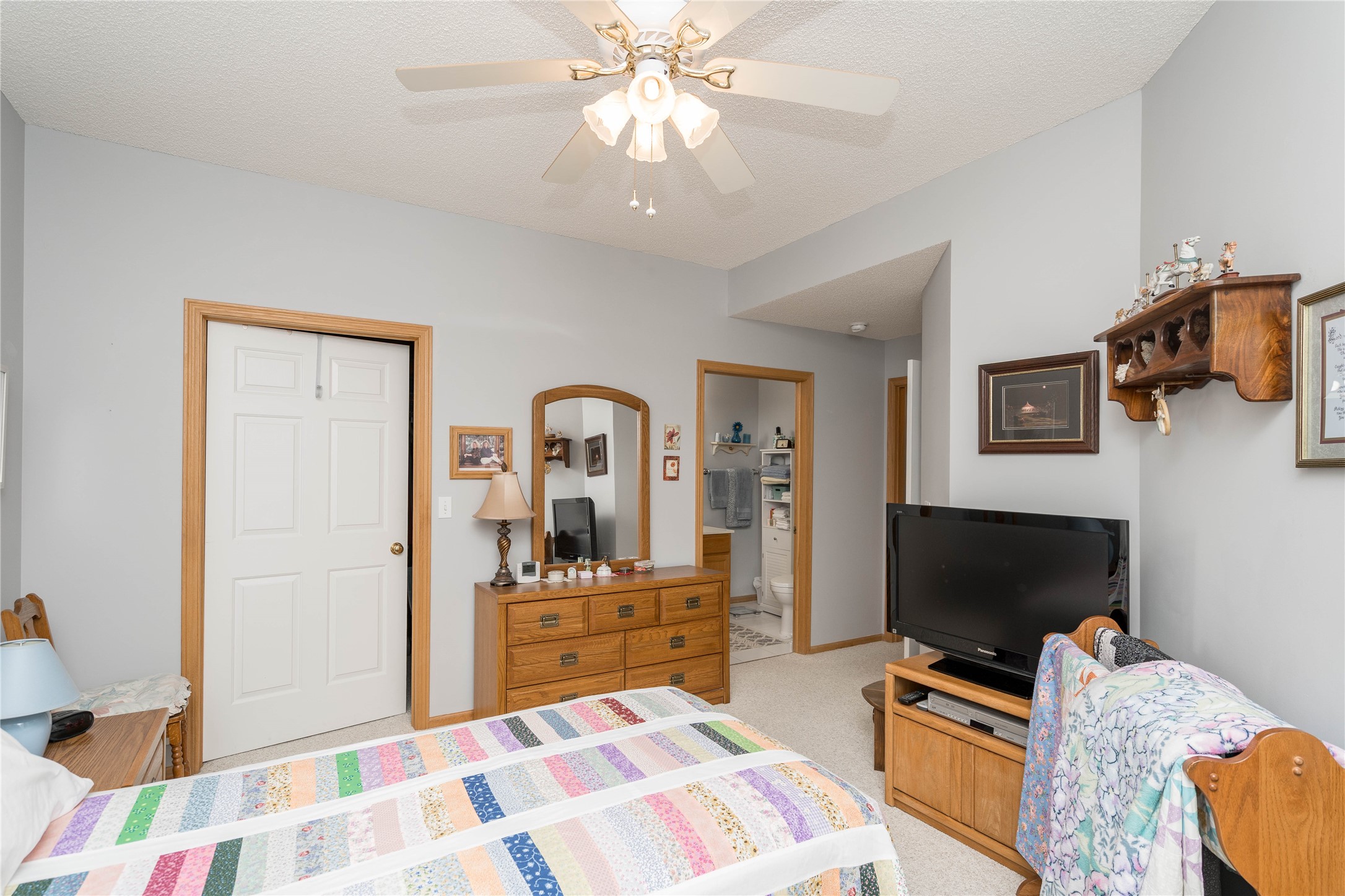 140 NW Georgetown Boulevard 7