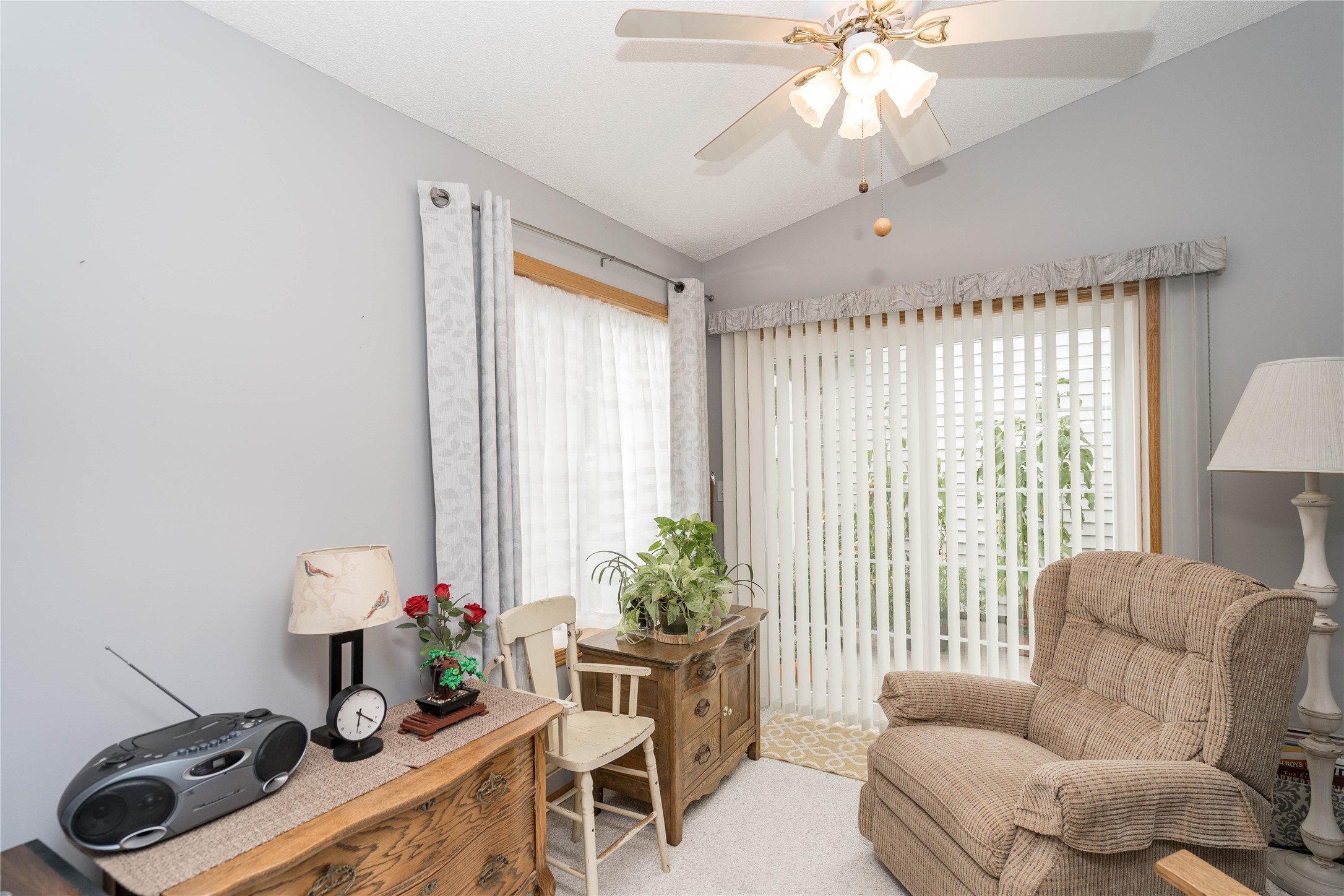 140 NW Georgetown Boulevard 7