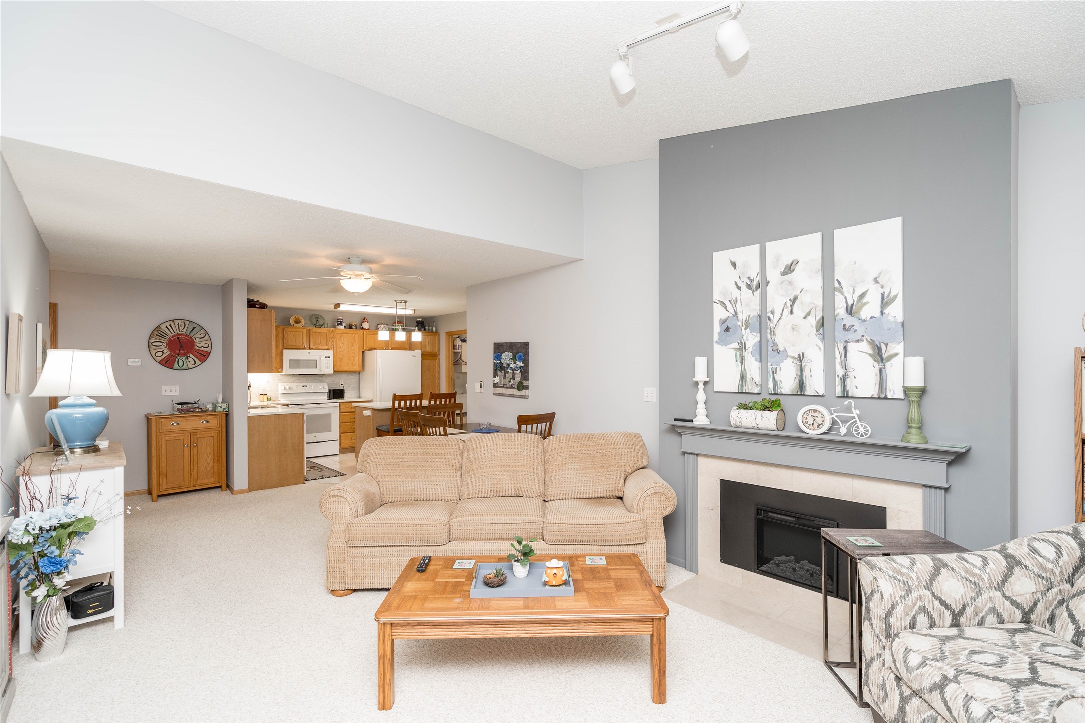 140 NW Georgetown Boulevard 7