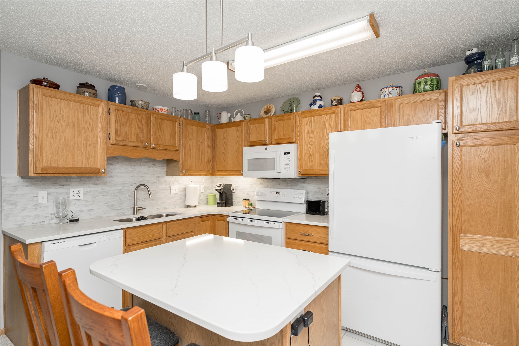 140 NW Georgetown Boulevard 7