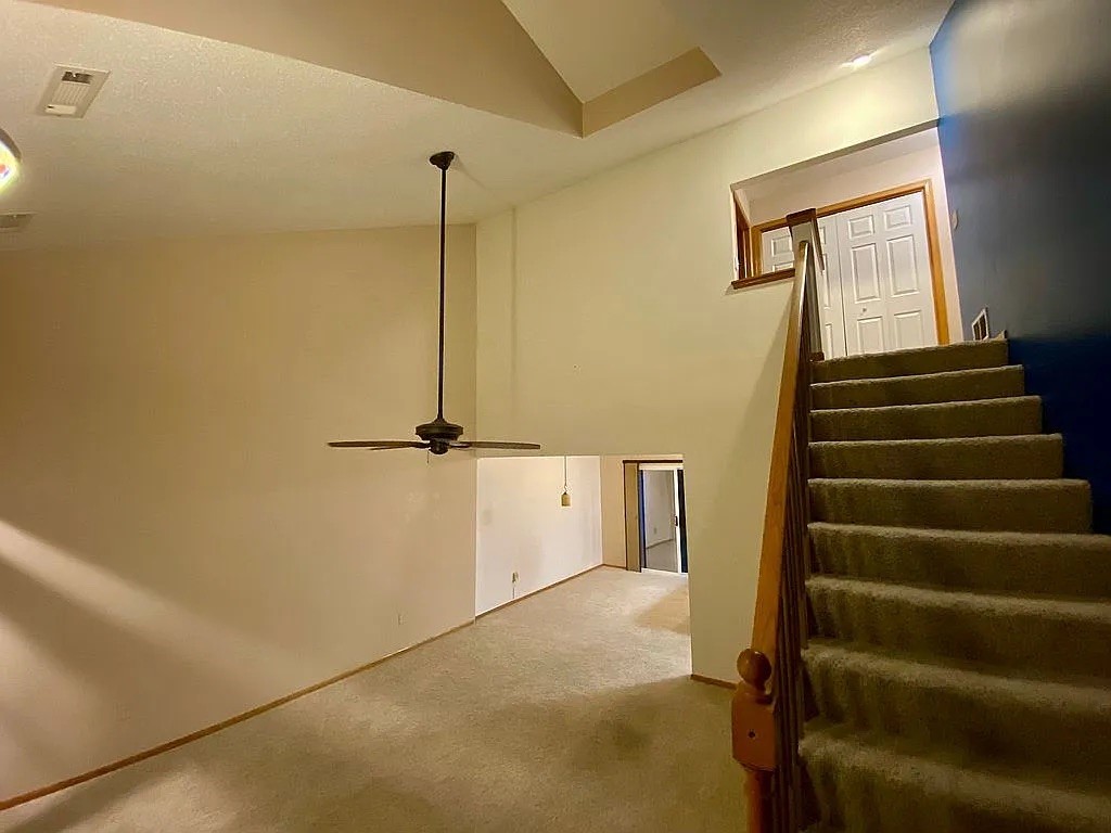 1117 NW Prairie Ridge Drive