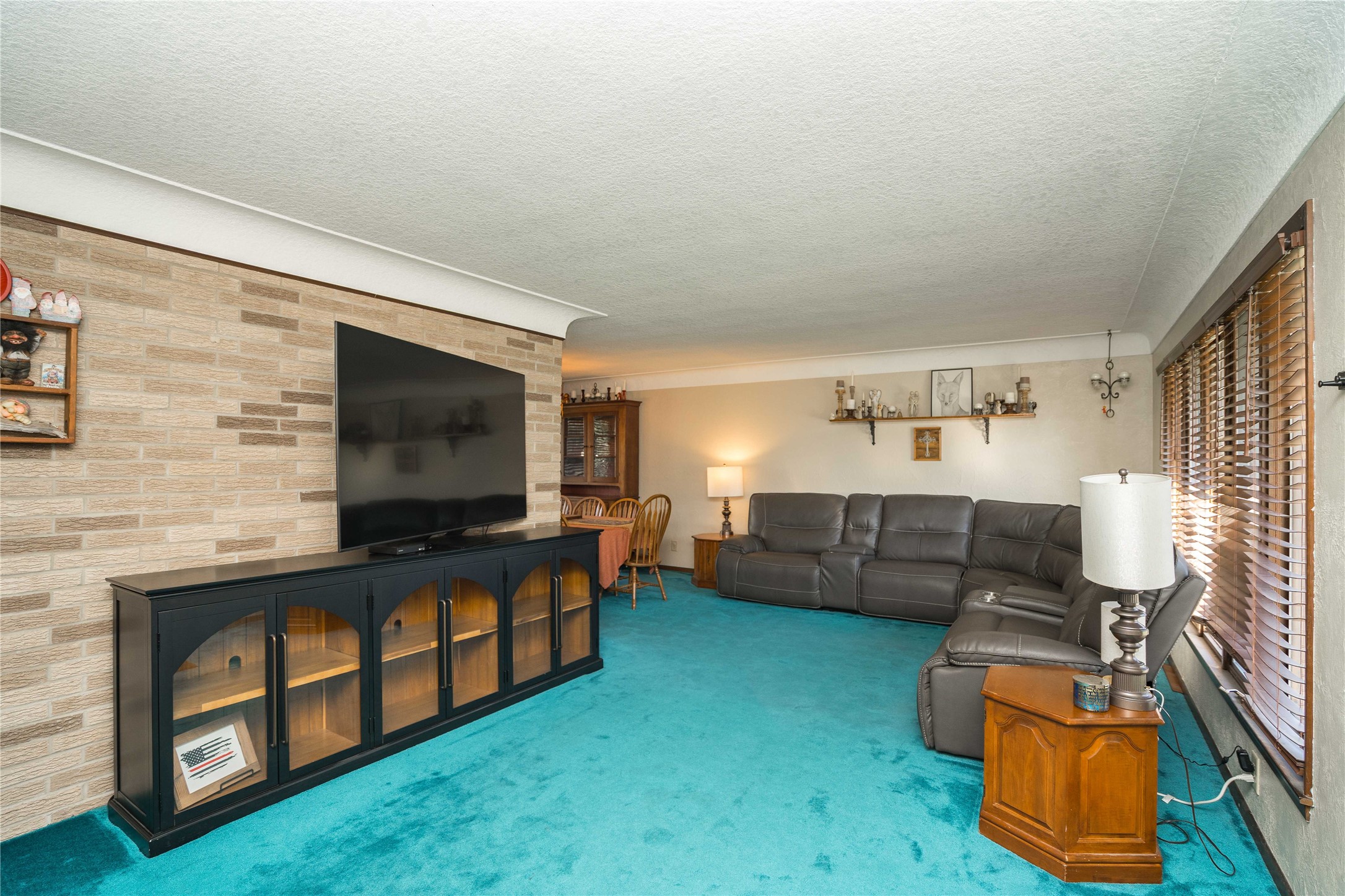 1115 Pleasant Street