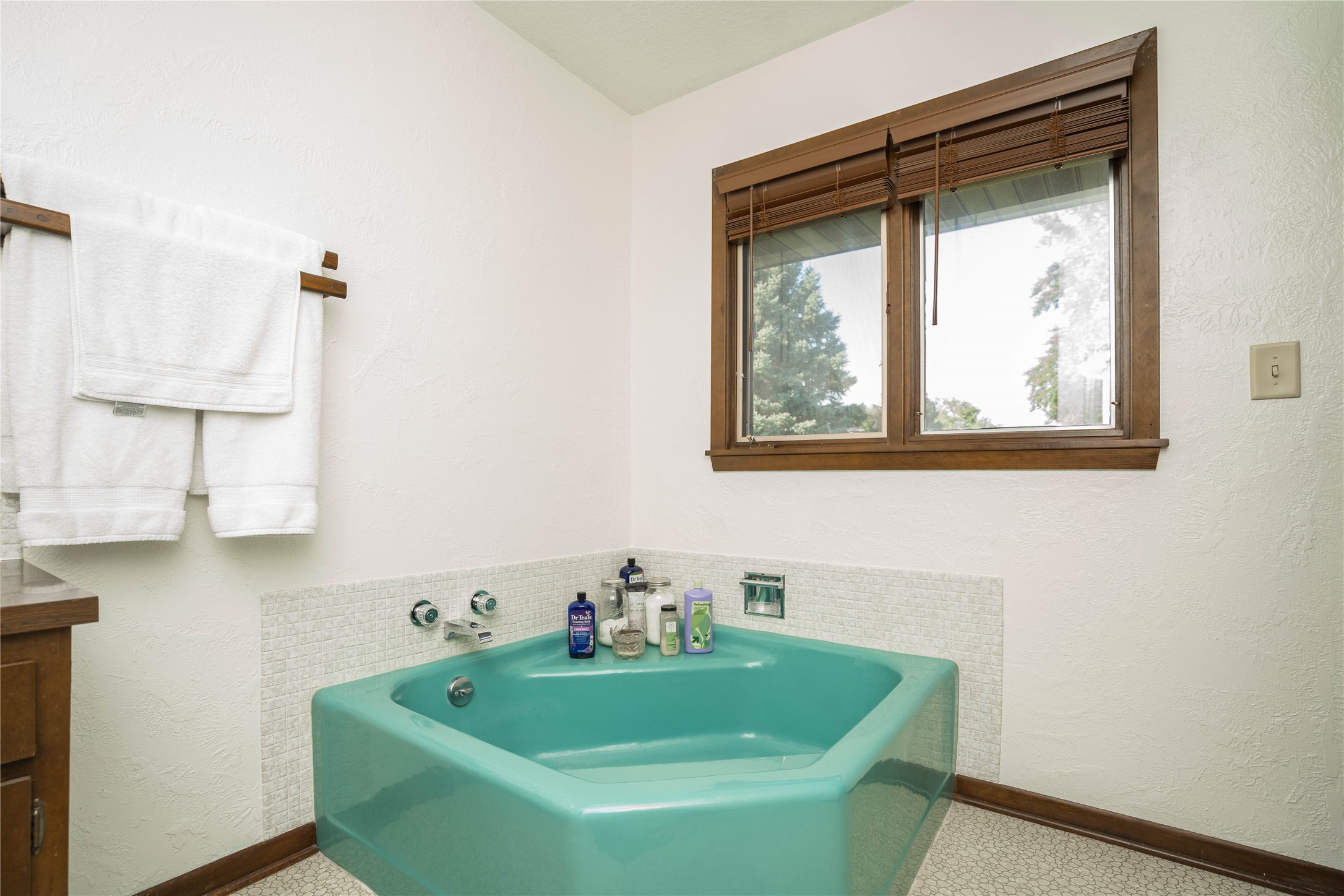 1115 Pleasant Street