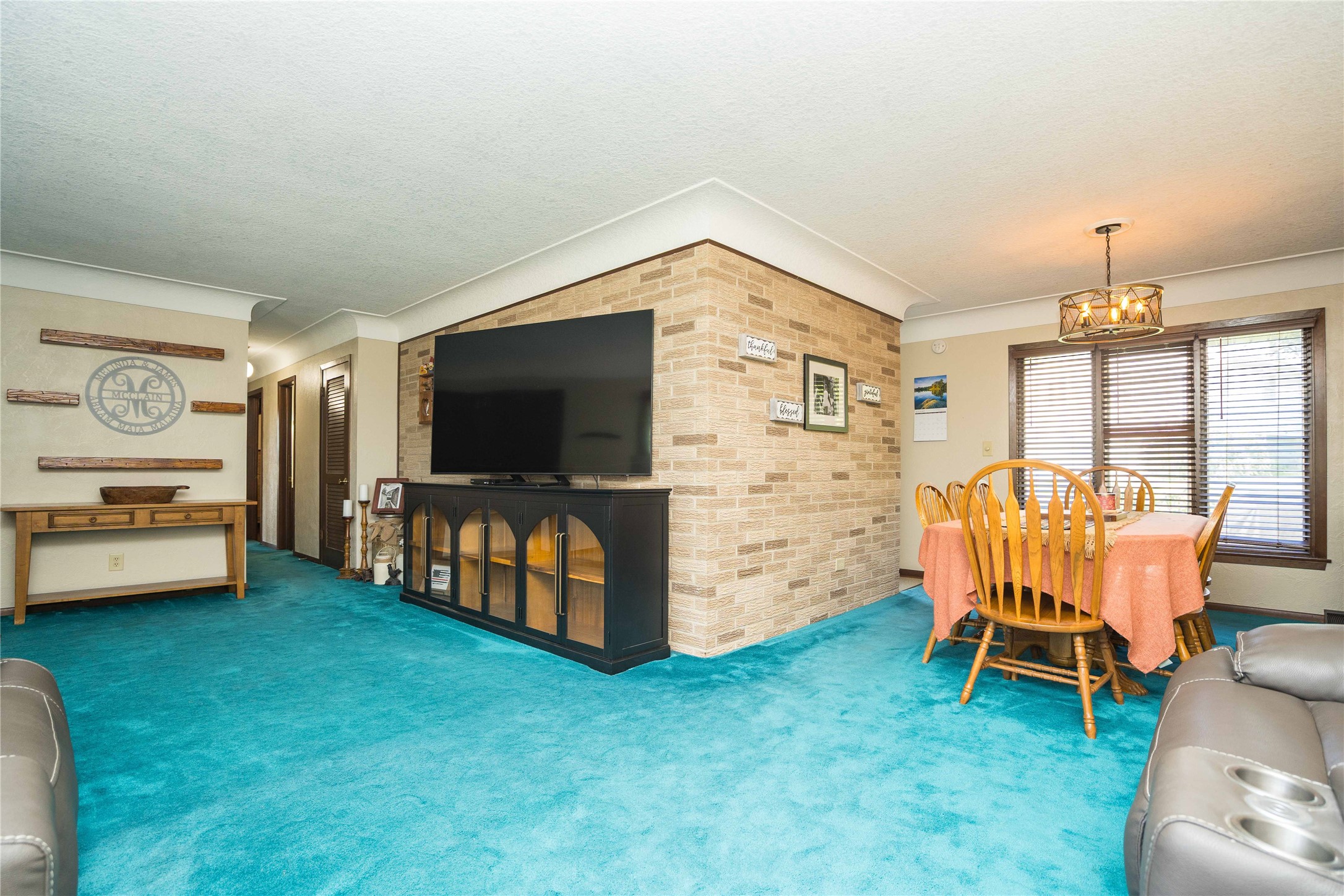 1115 Pleasant Street