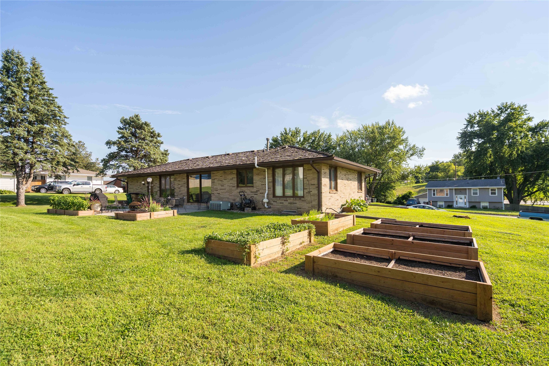 1115 Pleasant Street