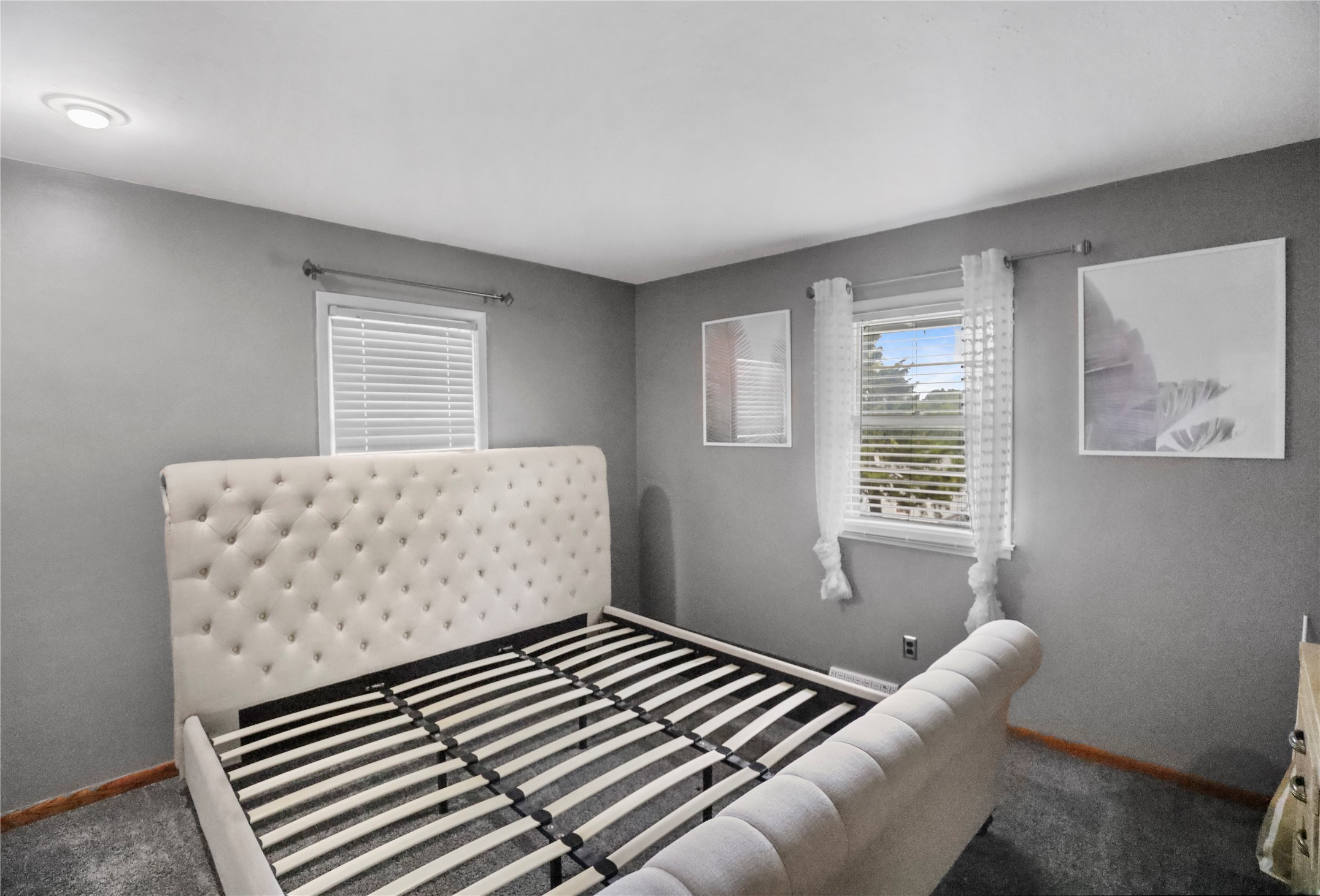 4006 E Garden Avenue