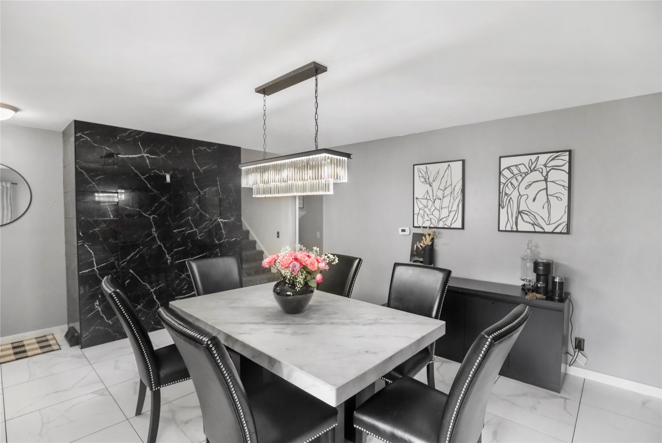 4006 E Garden Avenue