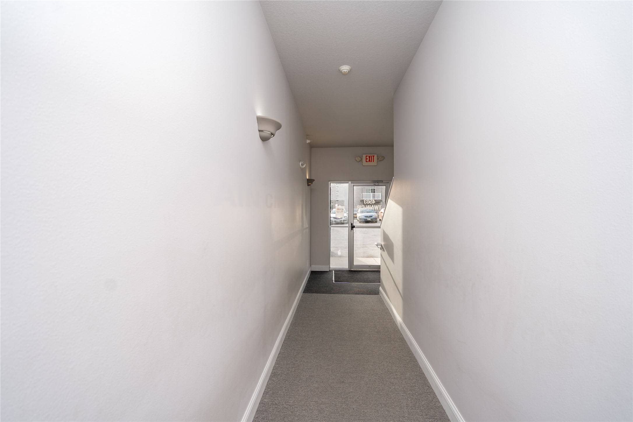 4503 Twain Circle 101