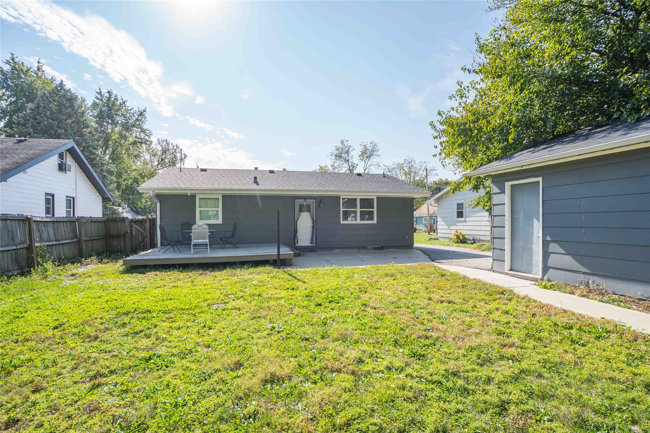 1223 Emma Avenue