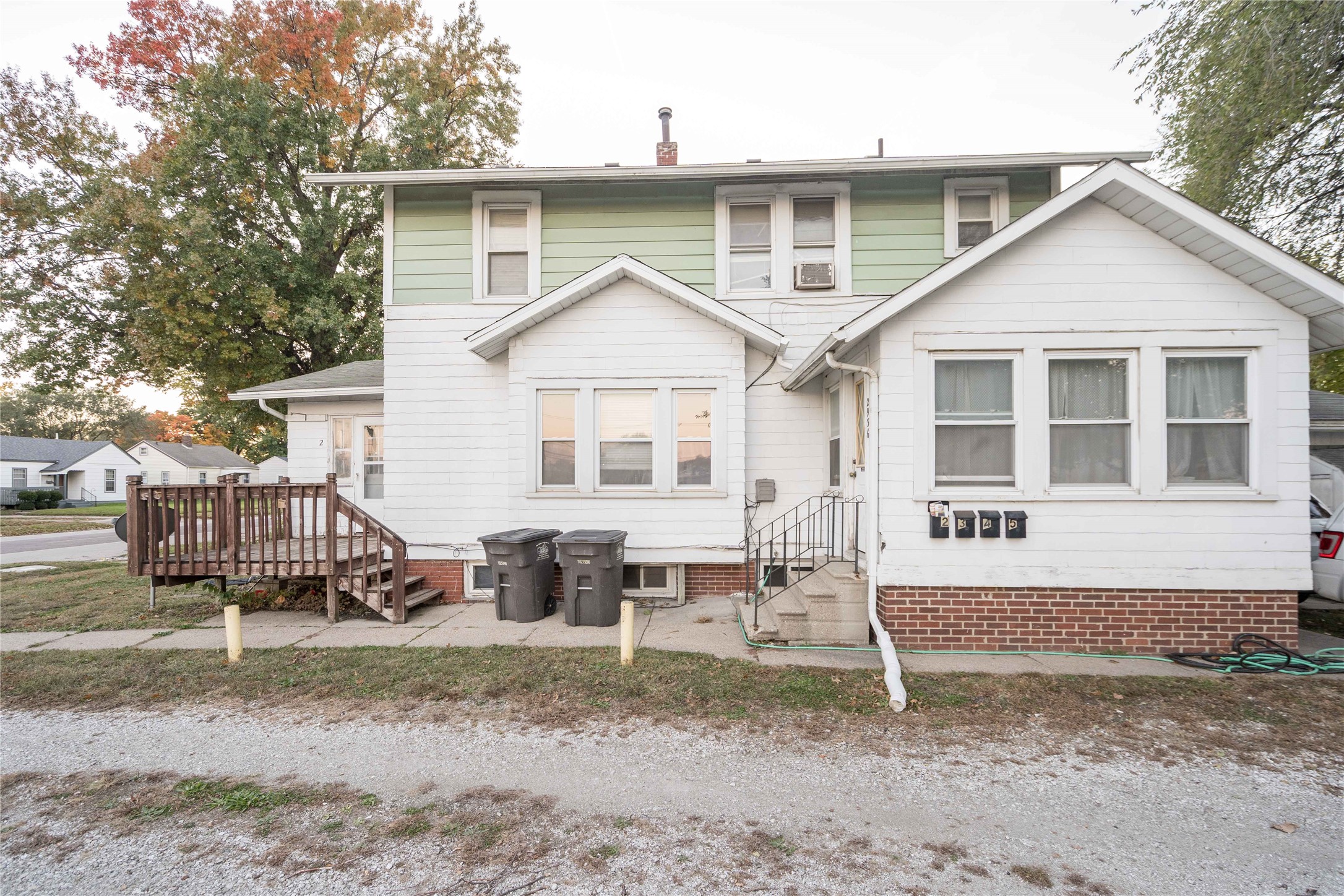 2936 E Walnut Street