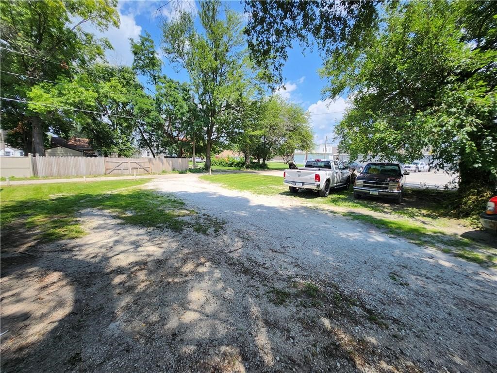 2936 E Walnut Street