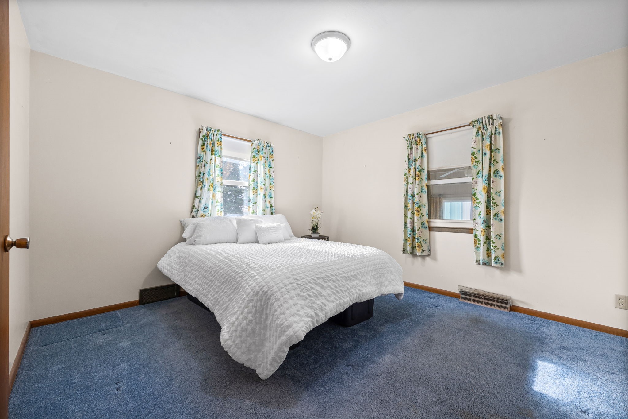 706 S Main Street