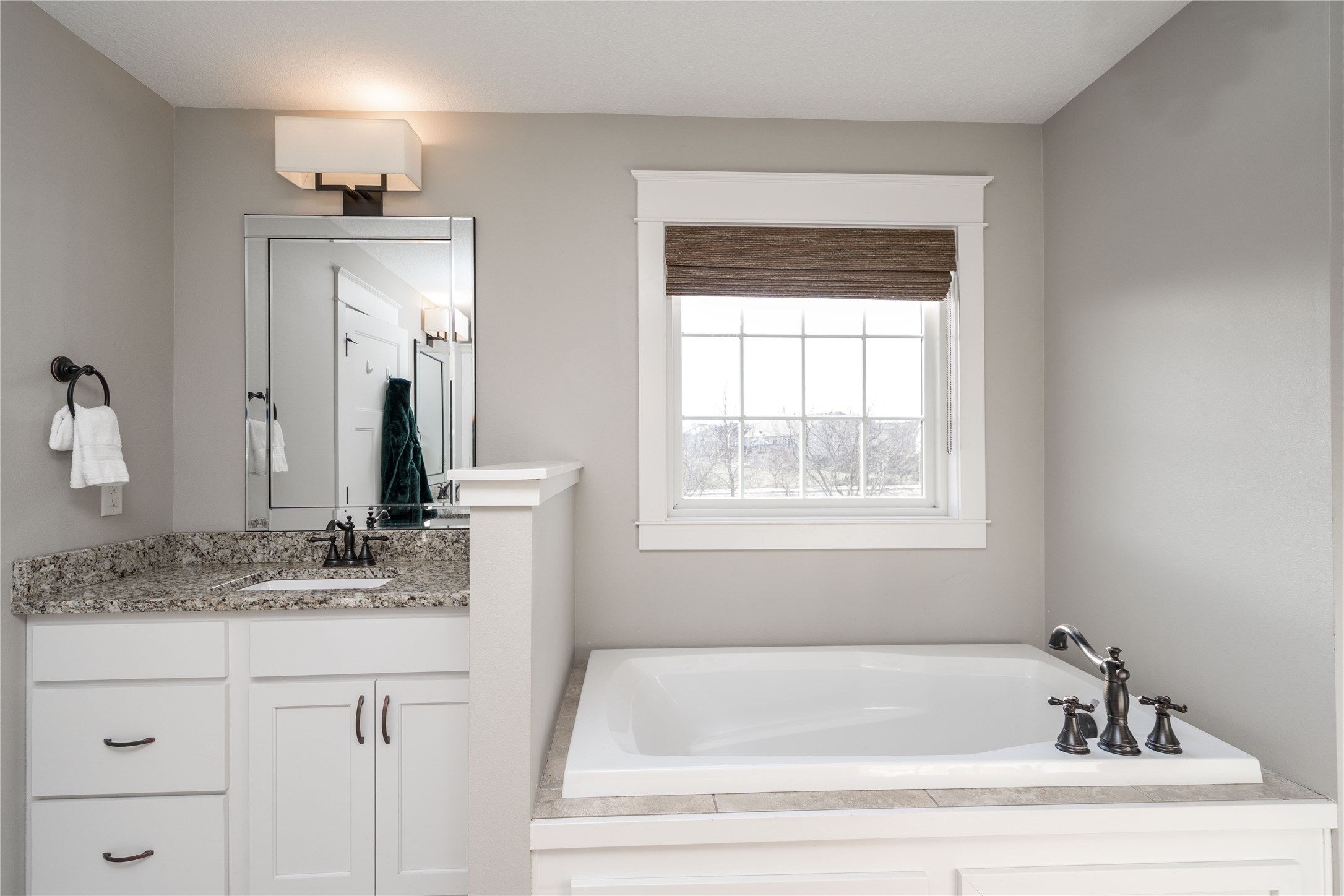 15008 Madison Avenue