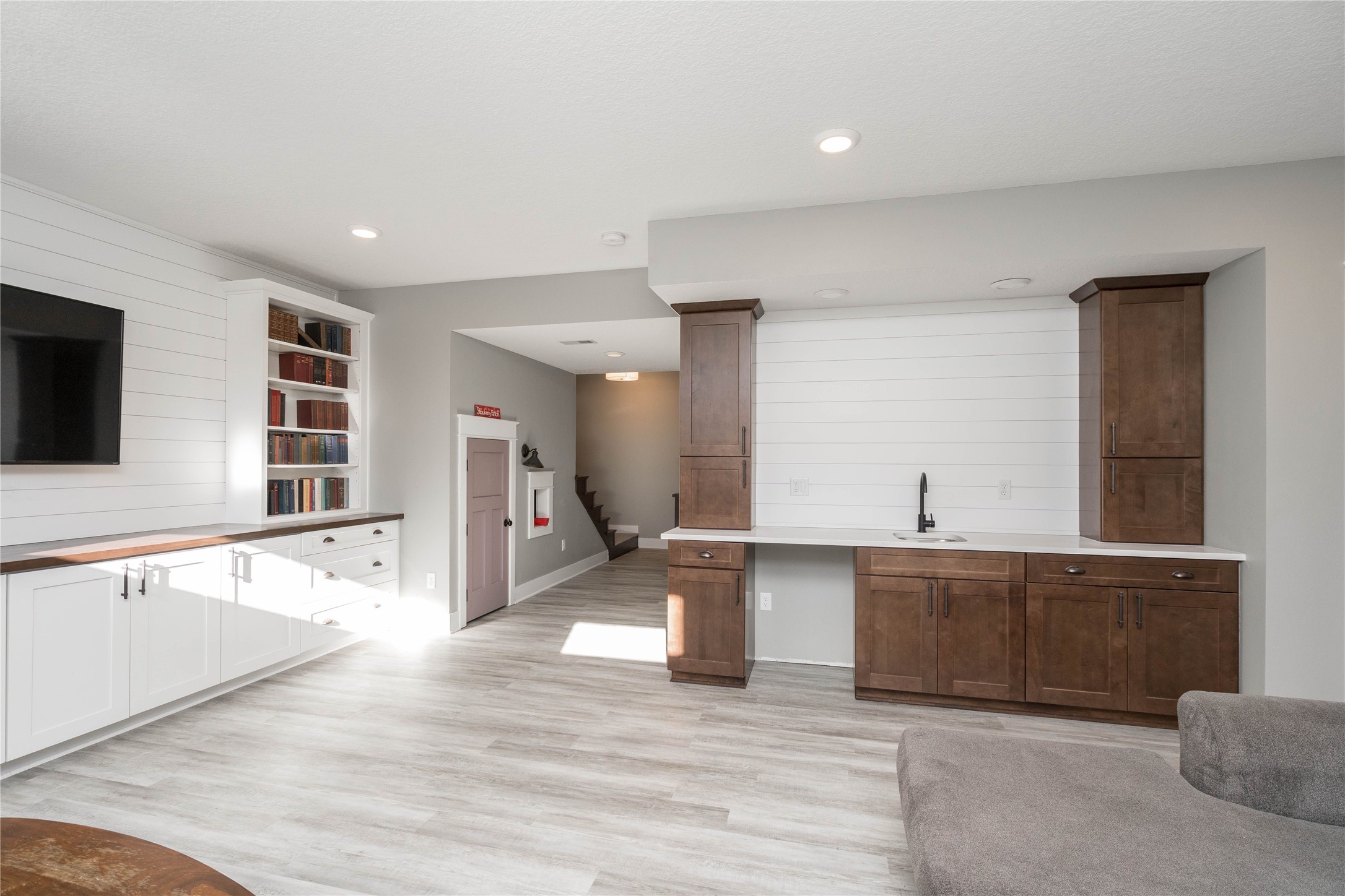 15008 Madison Avenue