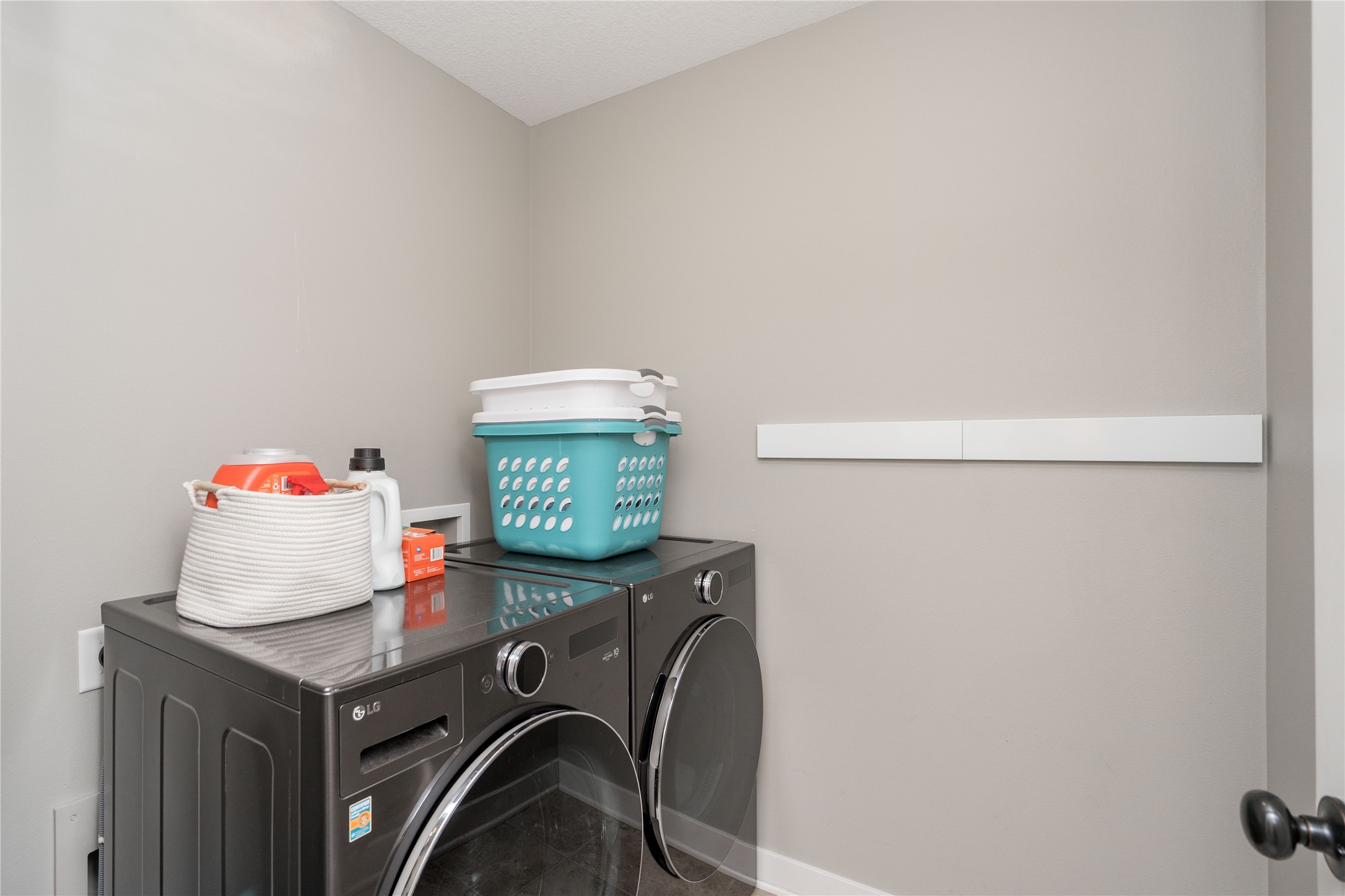 15008 Madison Avenue