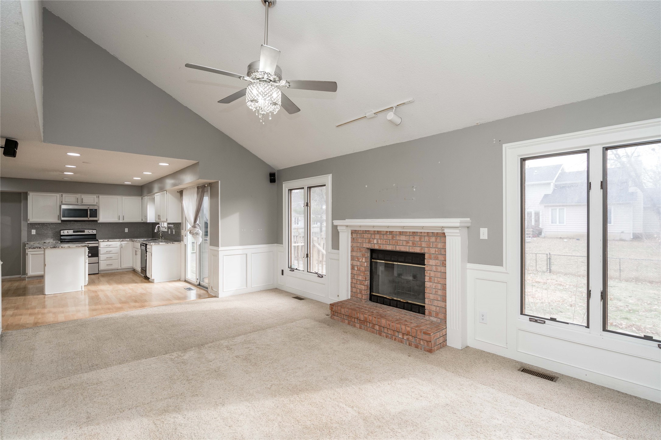 8214 Northview Drive