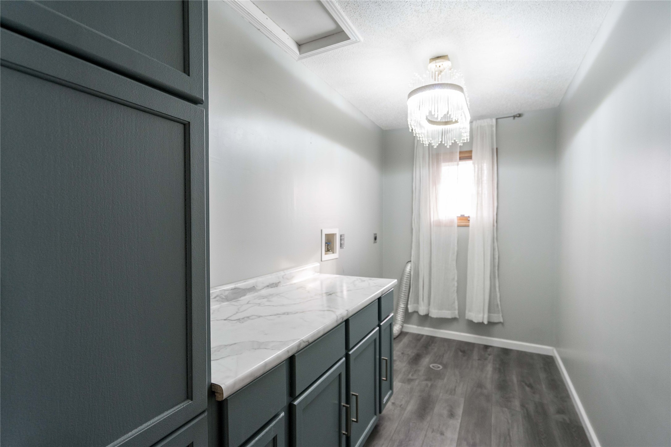 8214 Northview Drive