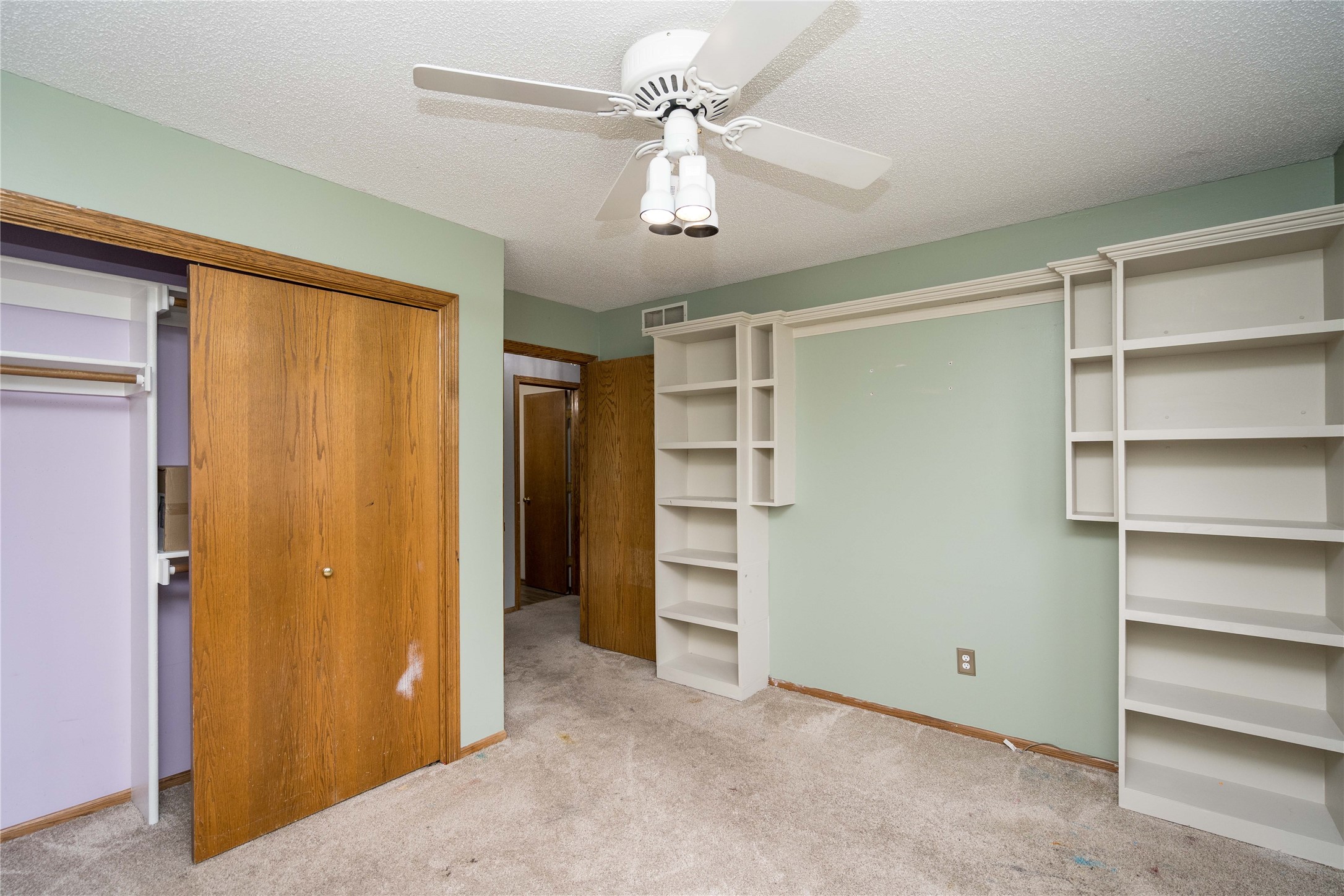 8214 Northview Drive