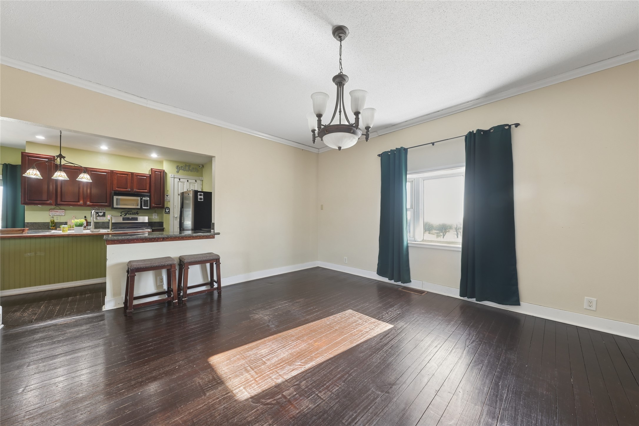 5825 G24 Highway