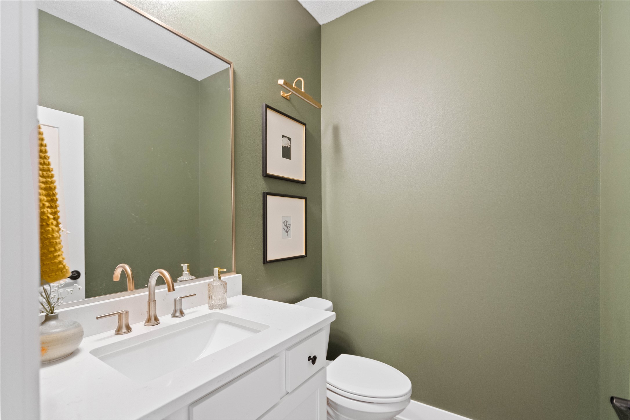 14737 Stonecrop Drive