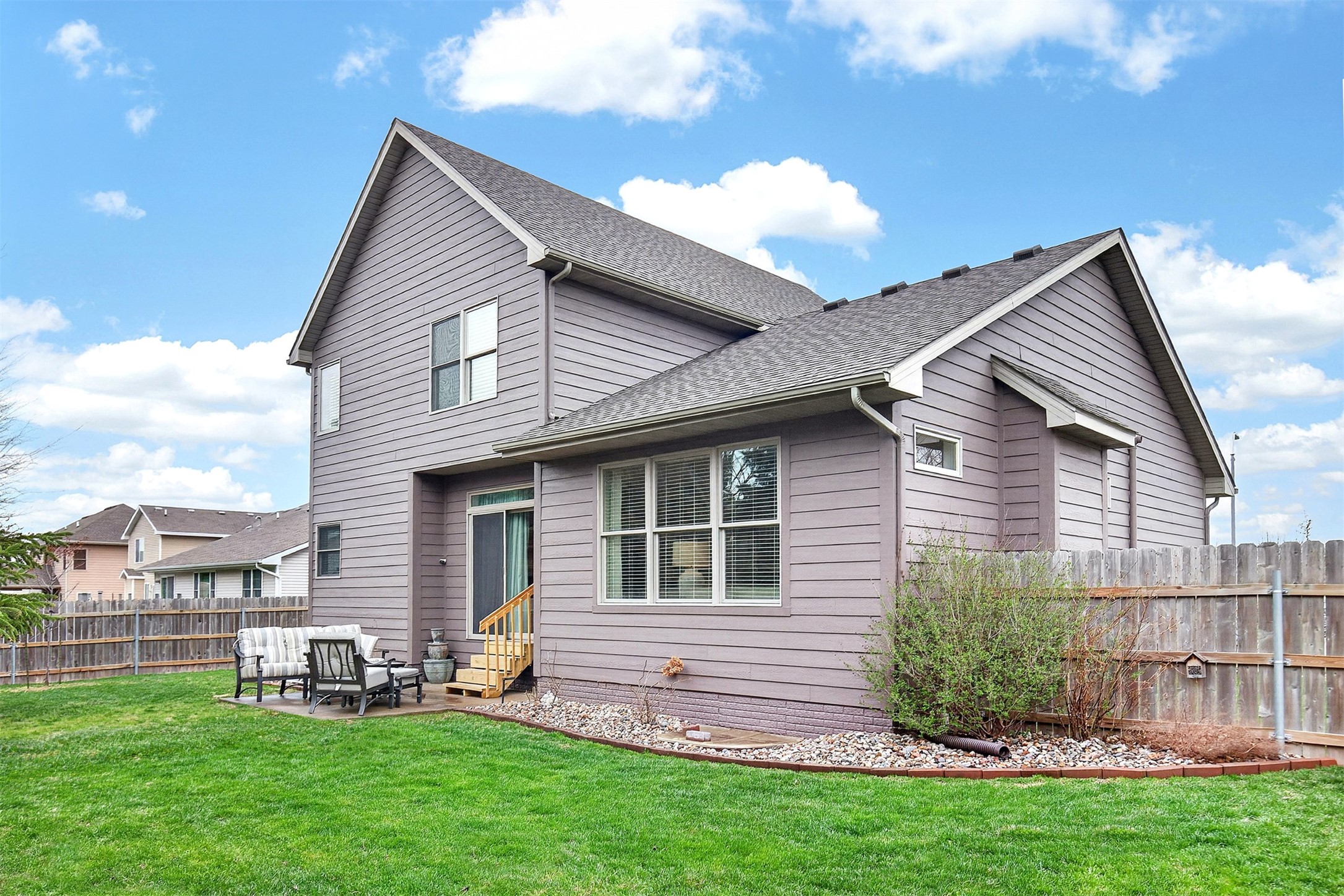 1000 SE Bluegrass Circle