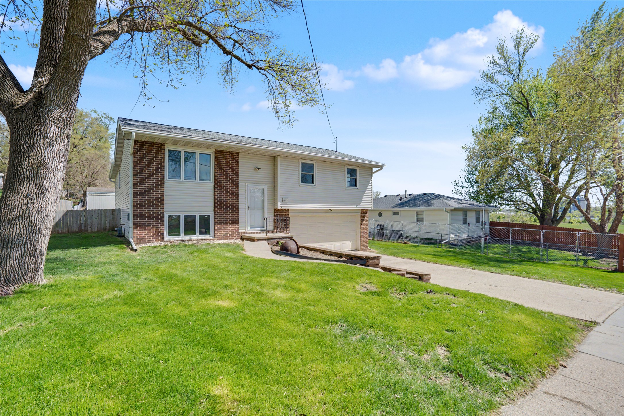 625 Schaffer Boulevard