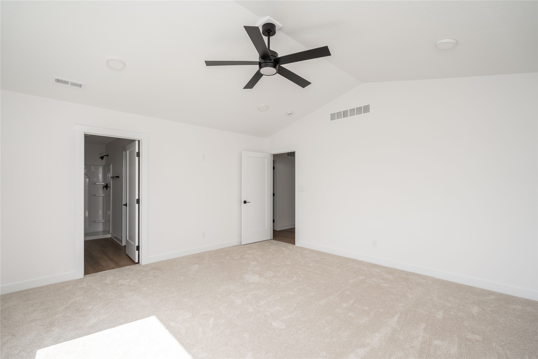 1104 NW Sproul Drive