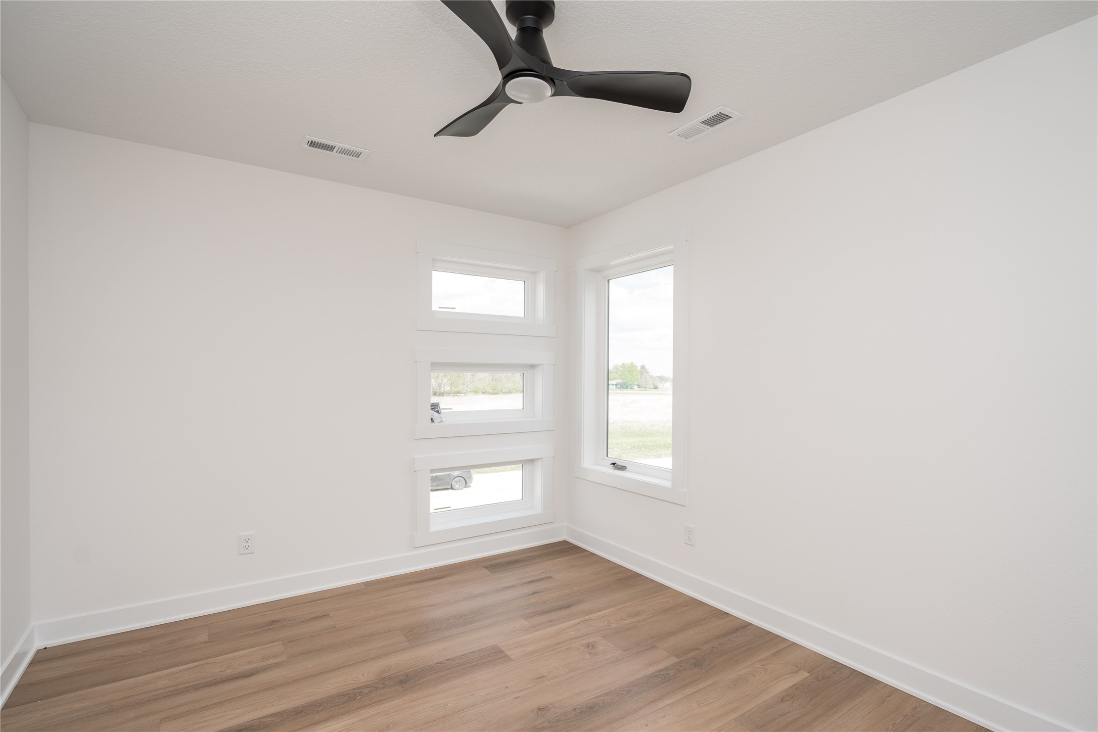 1104 NW Sproul Drive
