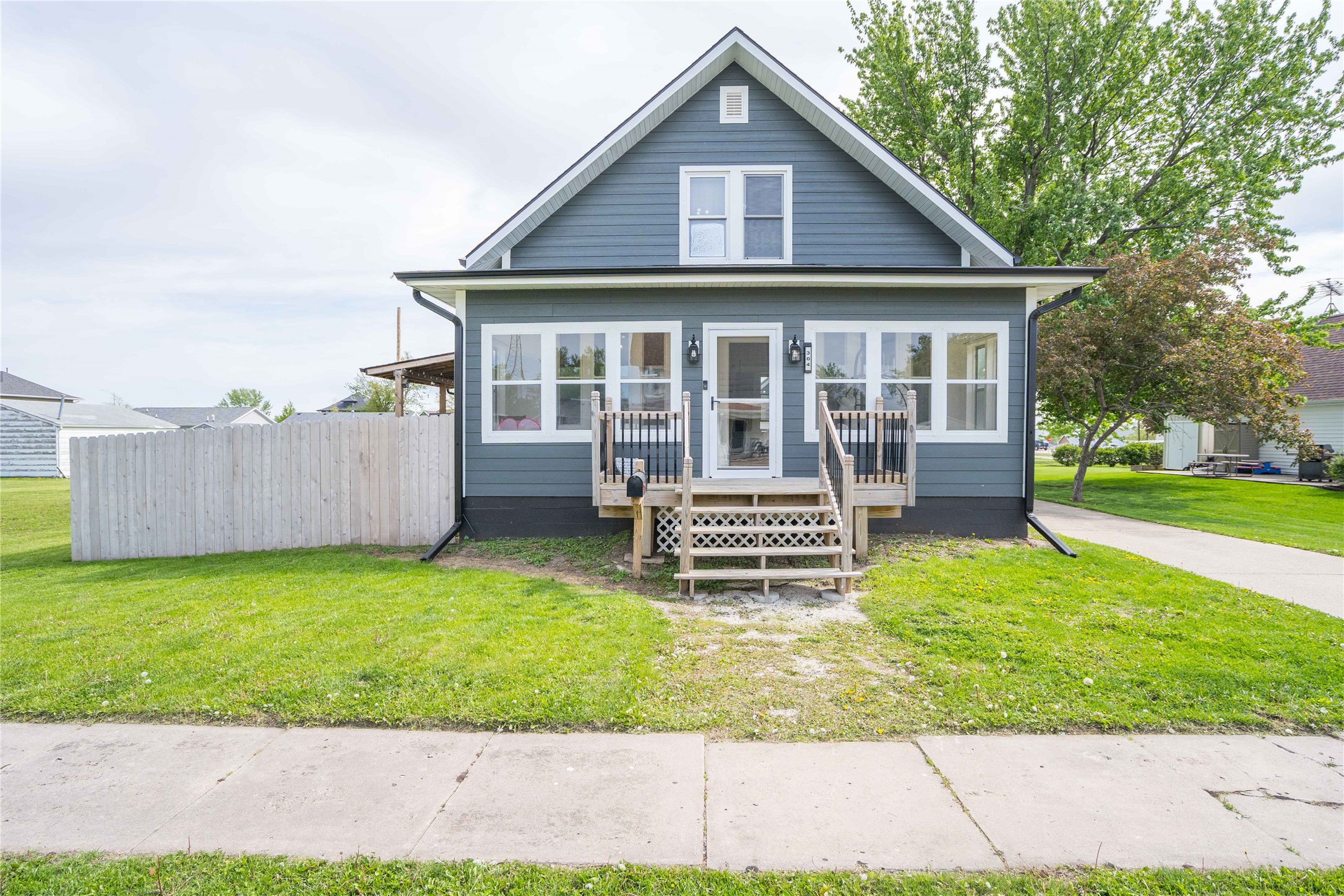 304 SE Jackson Street