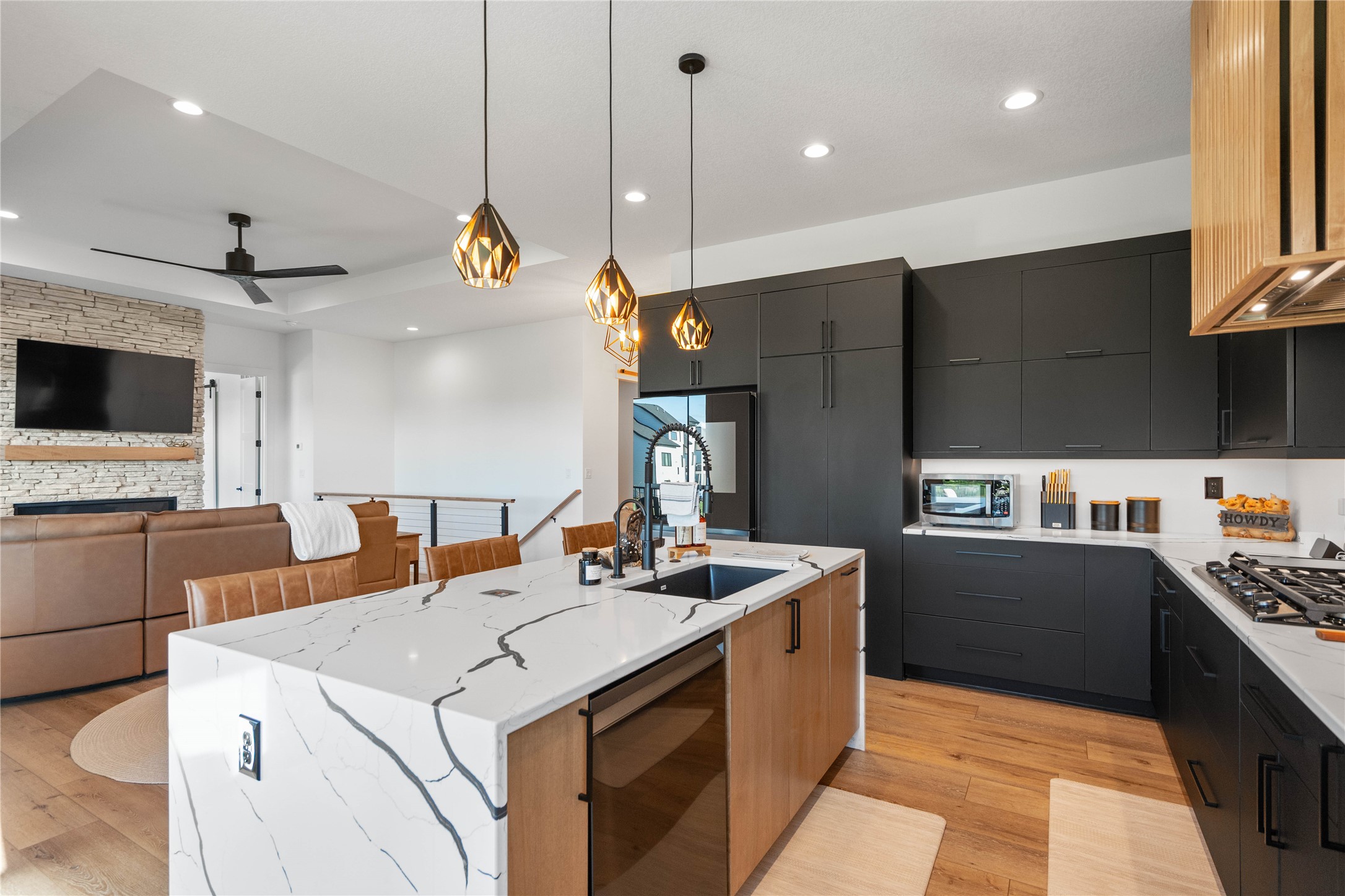 4706 NW 10th Street