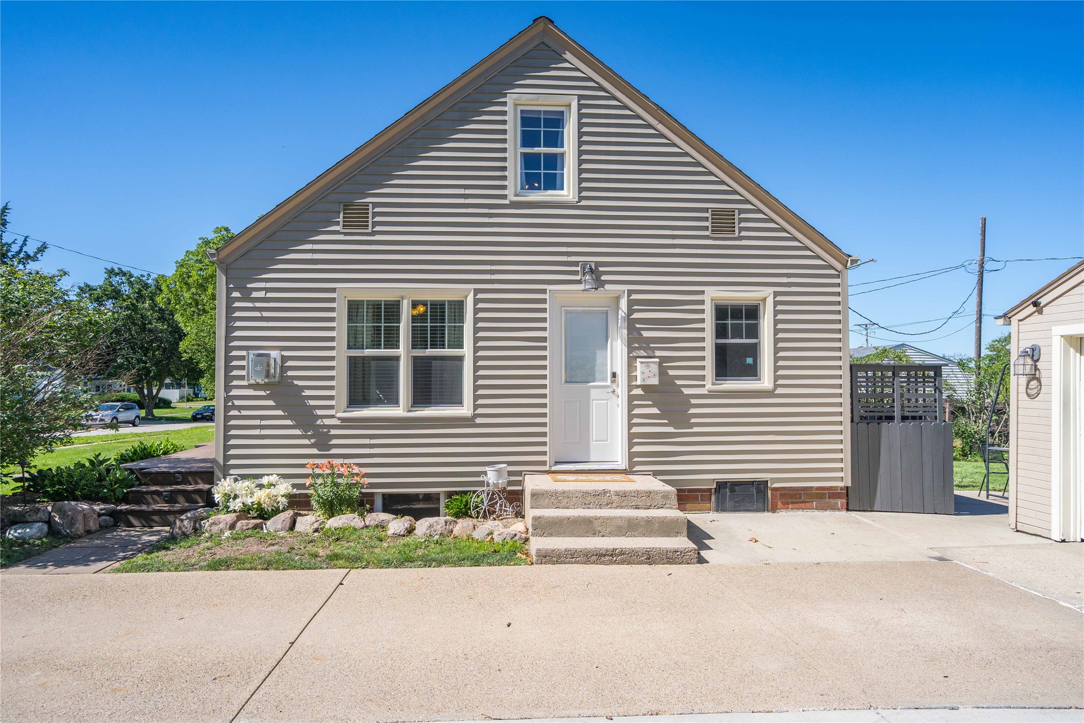 313 SW Logan Street