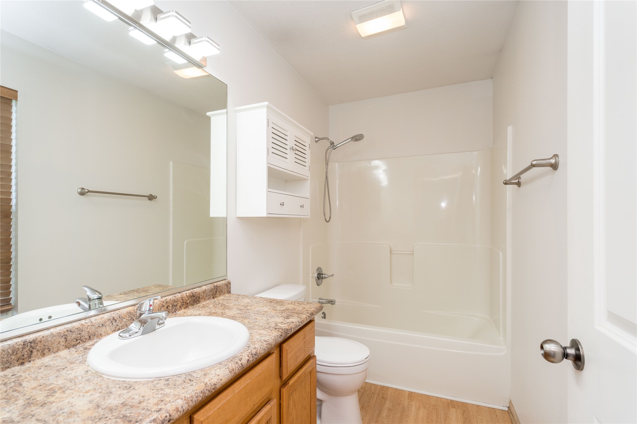 15229 Alpine Drive