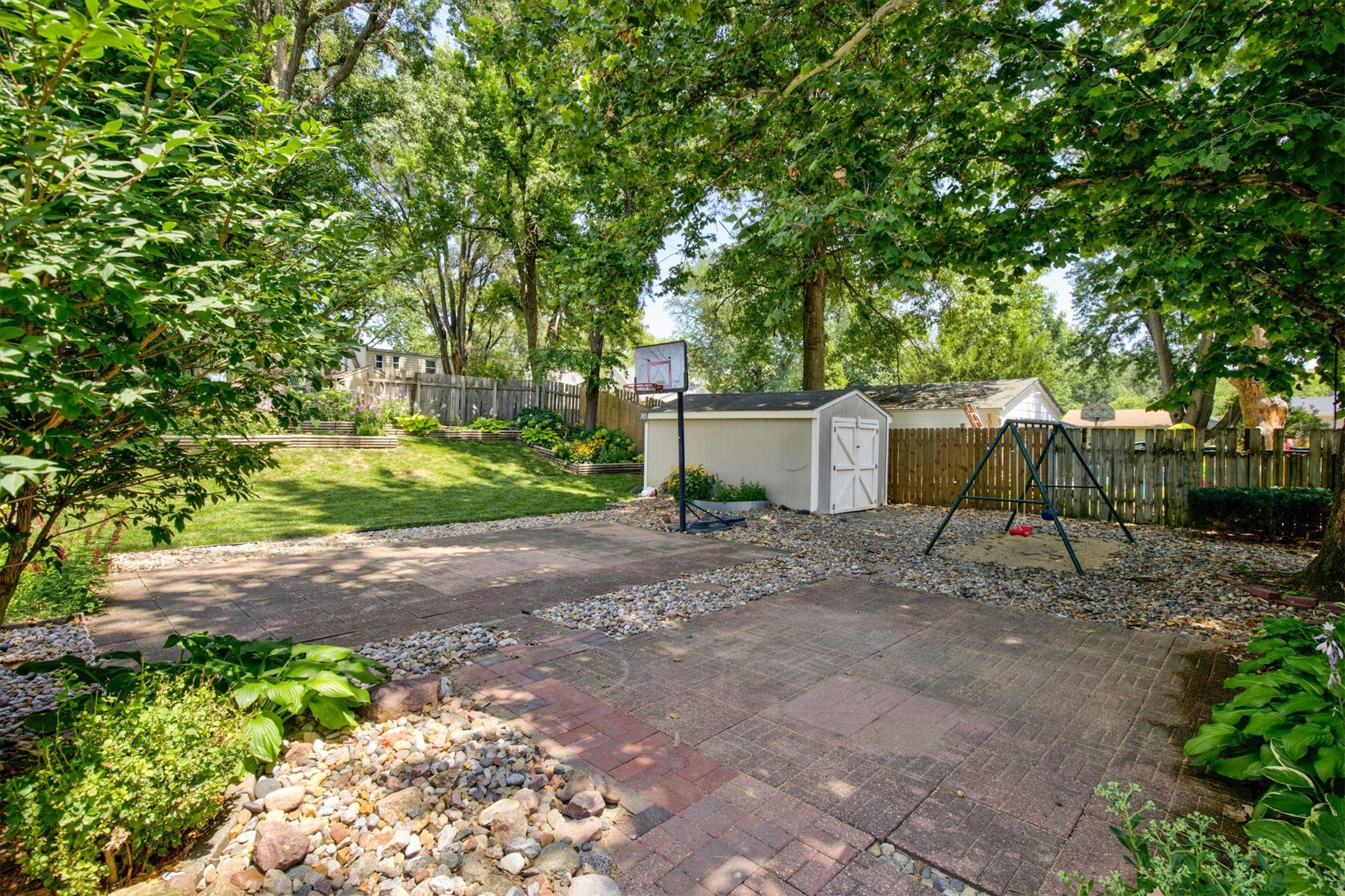 6105 Crown Lane